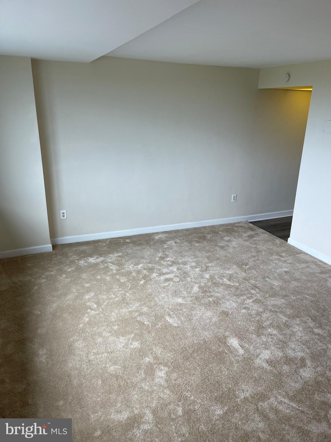 RIVER PLACE SOUTH - Residential