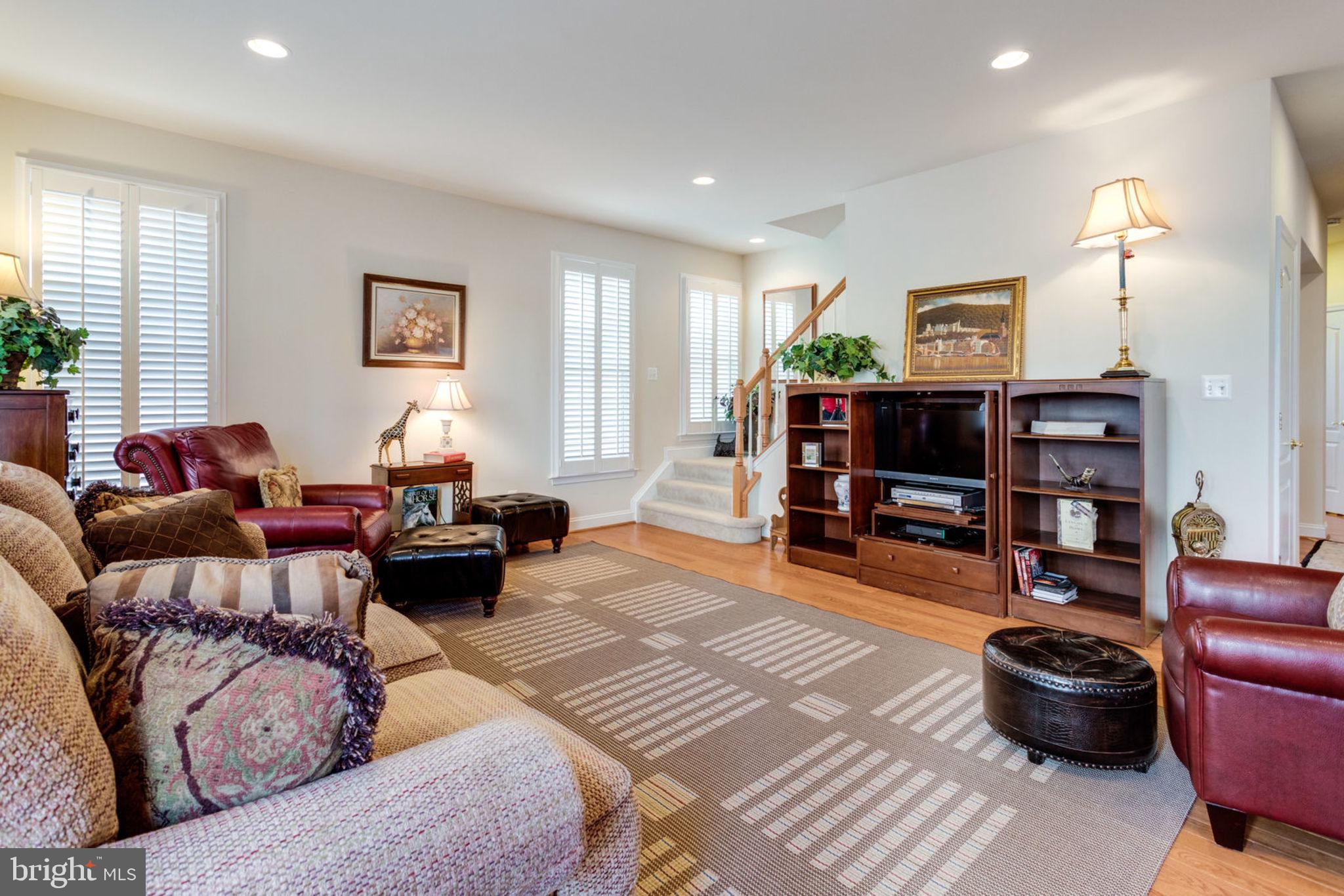 KINGSTOWNE - Residential Lease