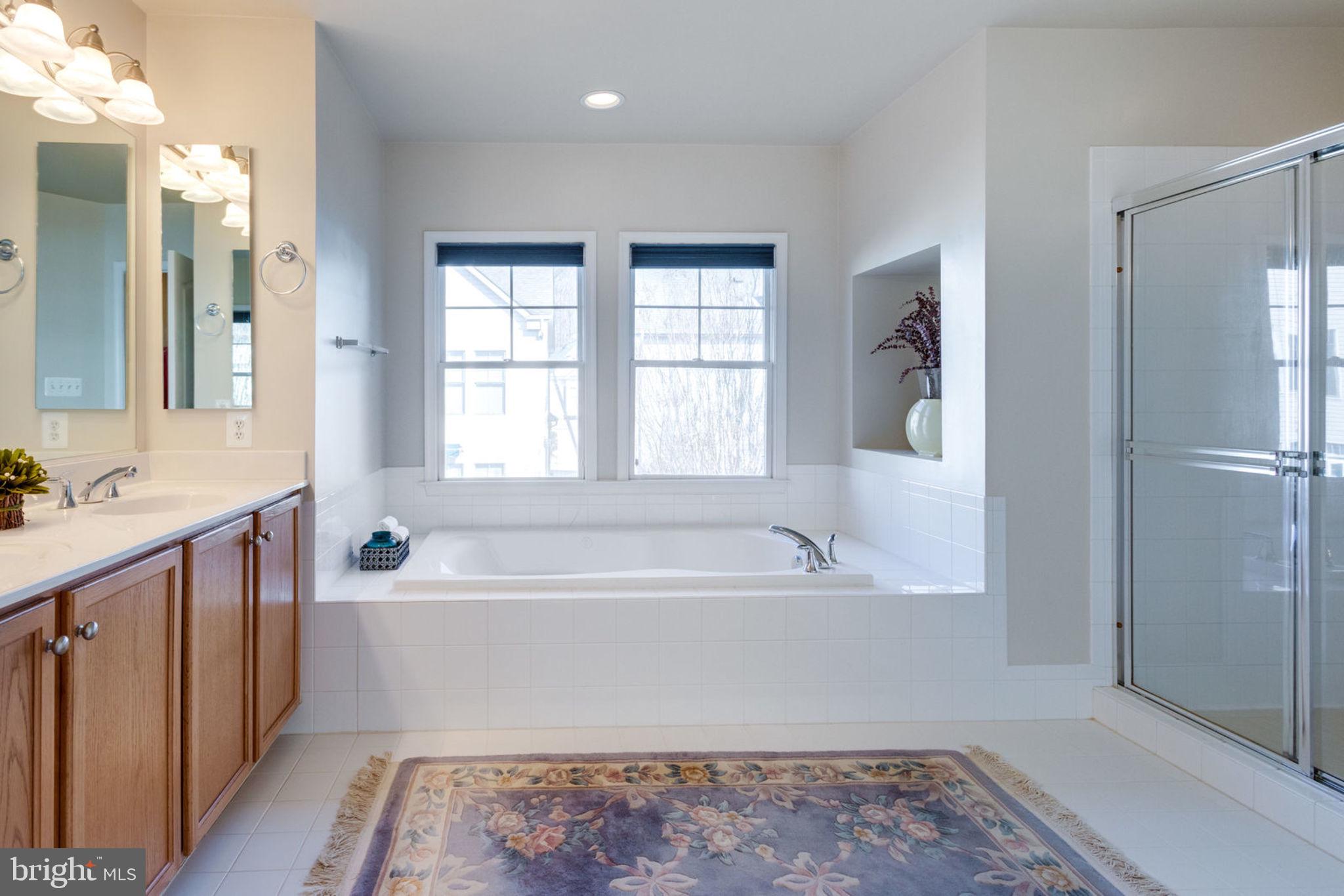 KINGSTOWNE - Residential Lease