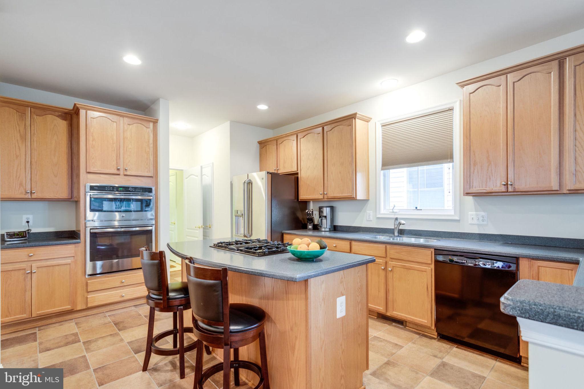 KINGSTOWNE - Residential Lease