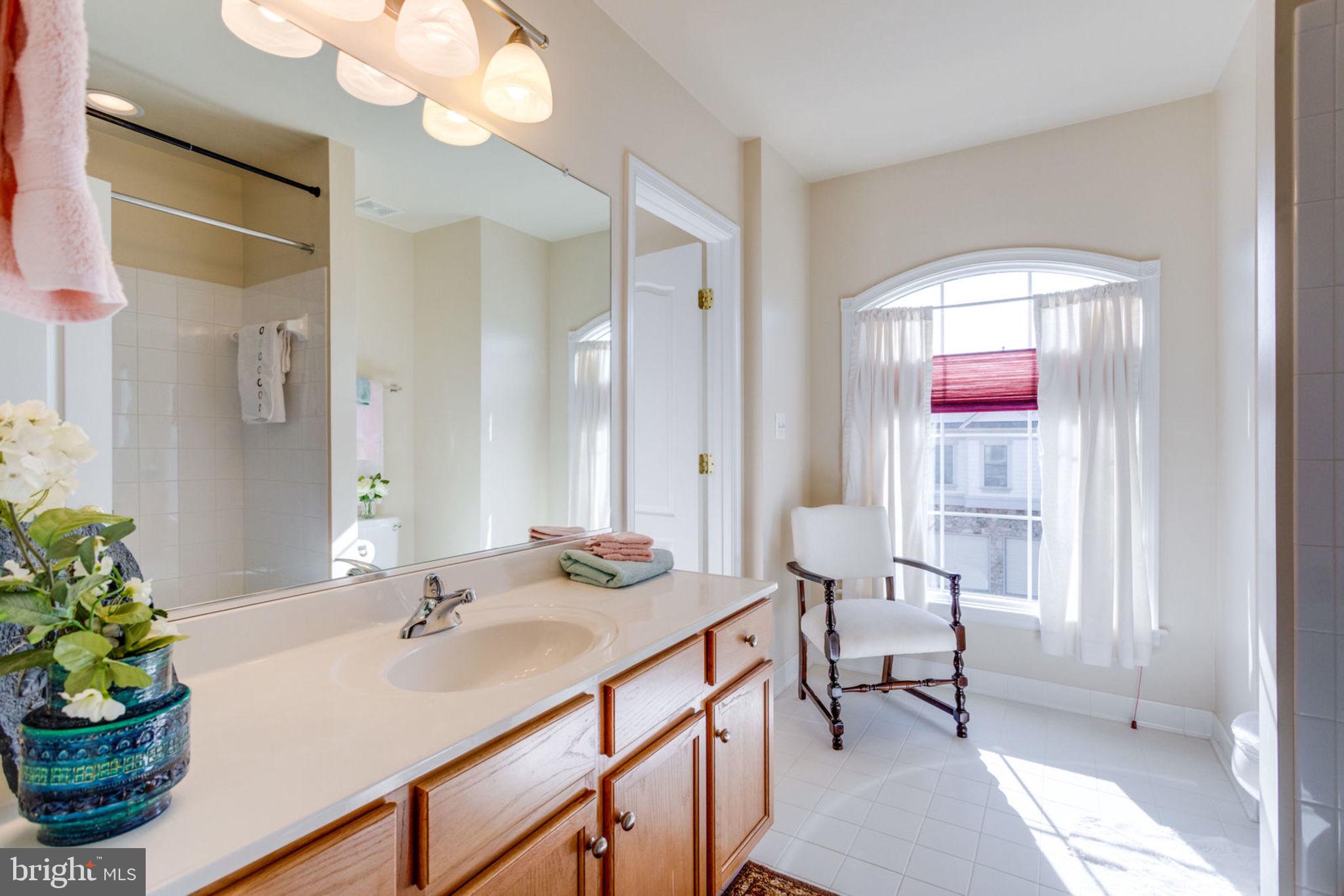 KINGSTOWNE - Residential Lease