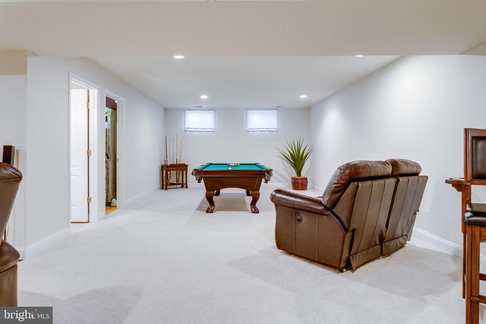 KINGSTOWNE - Residential Lease