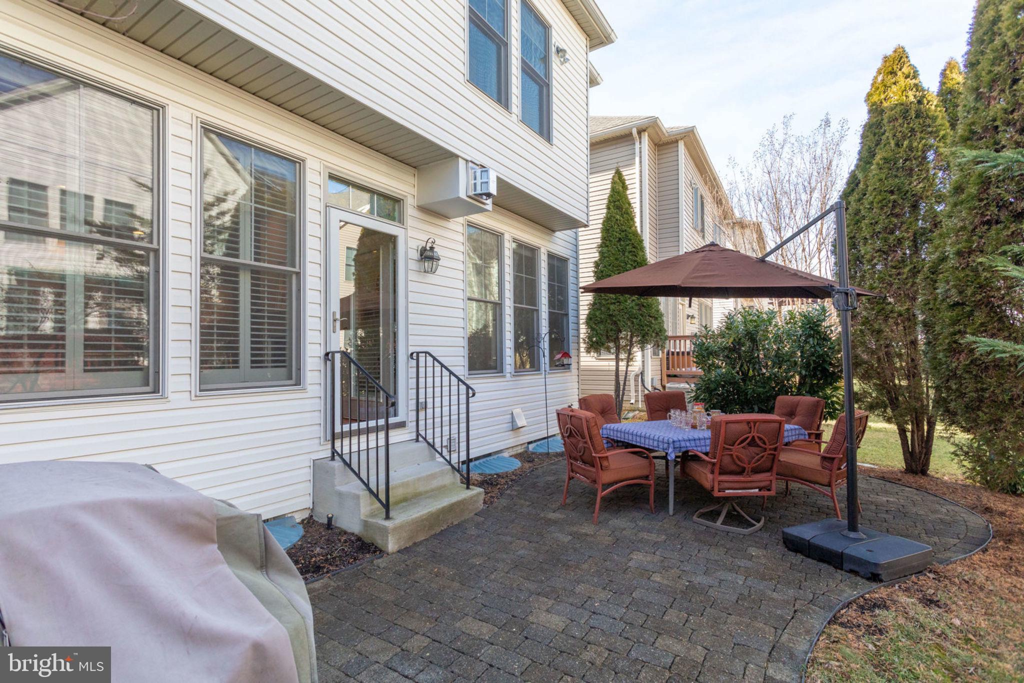 KINGSTOWNE - Residential Lease