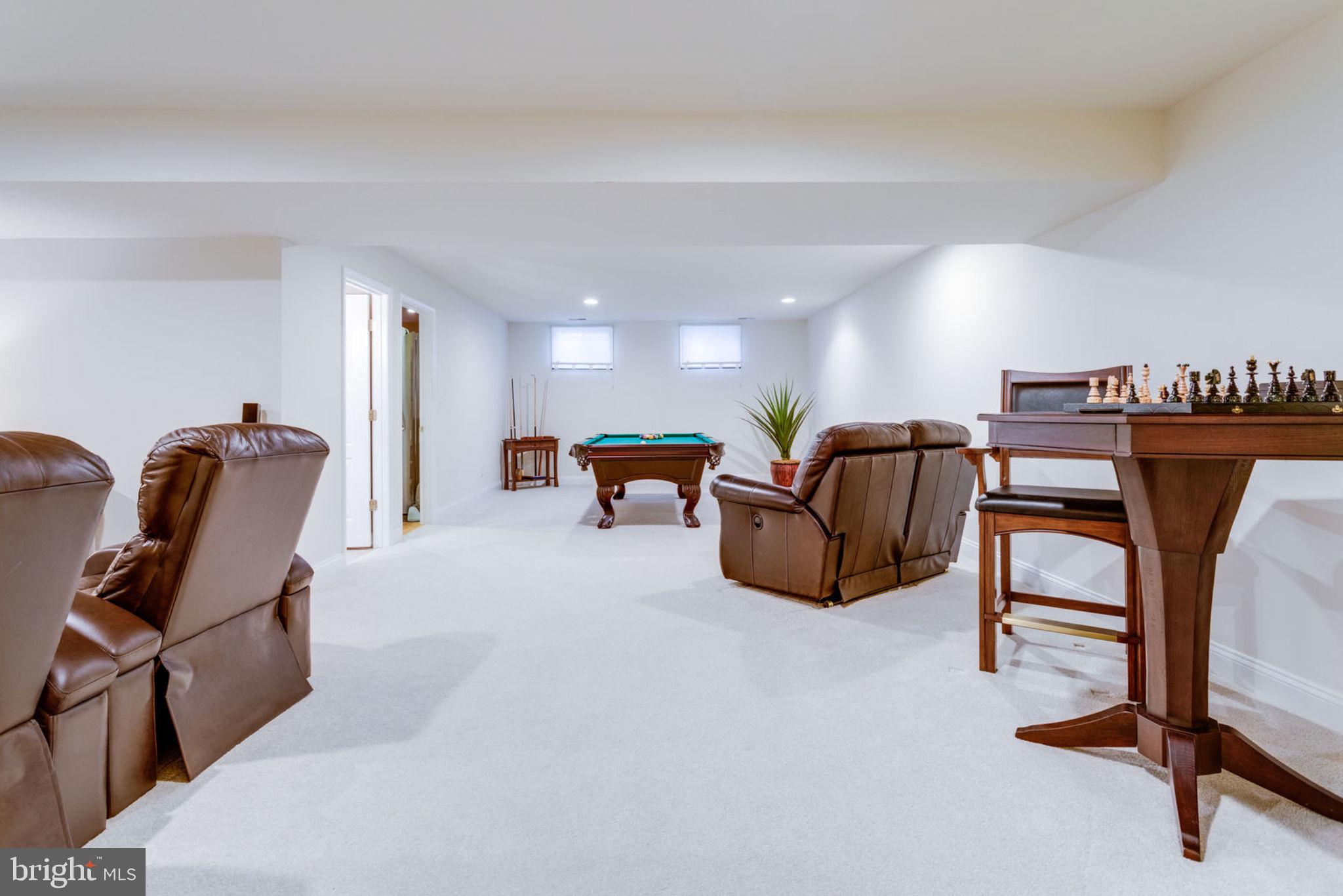 KINGSTOWNE - Residential Lease