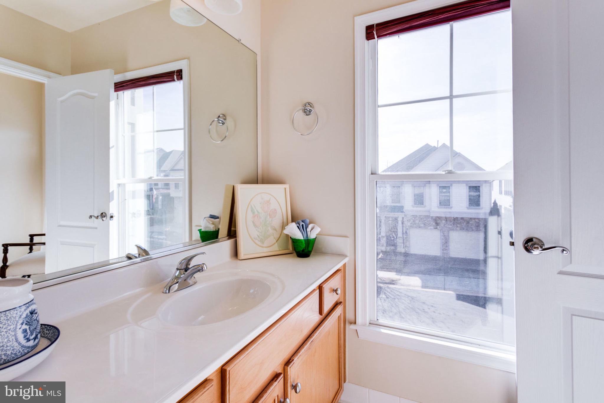 KINGSTOWNE - Residential Lease