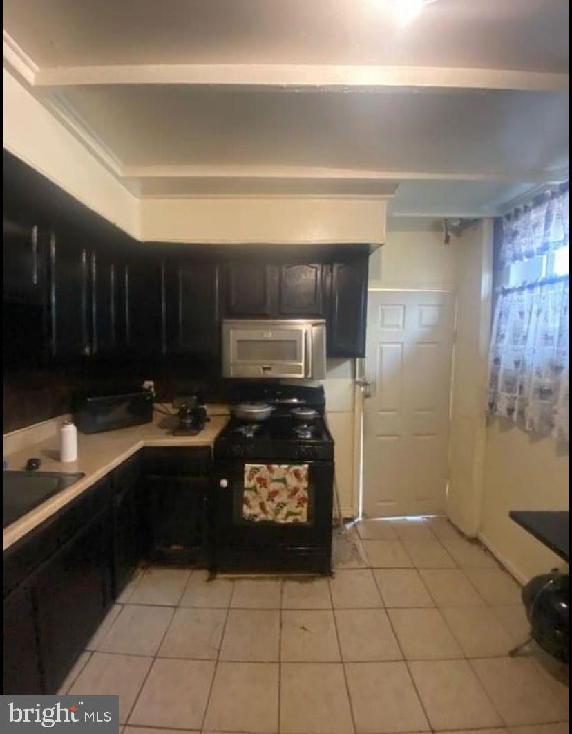 PHILADELPHIA (NORTHWEST) - Residential