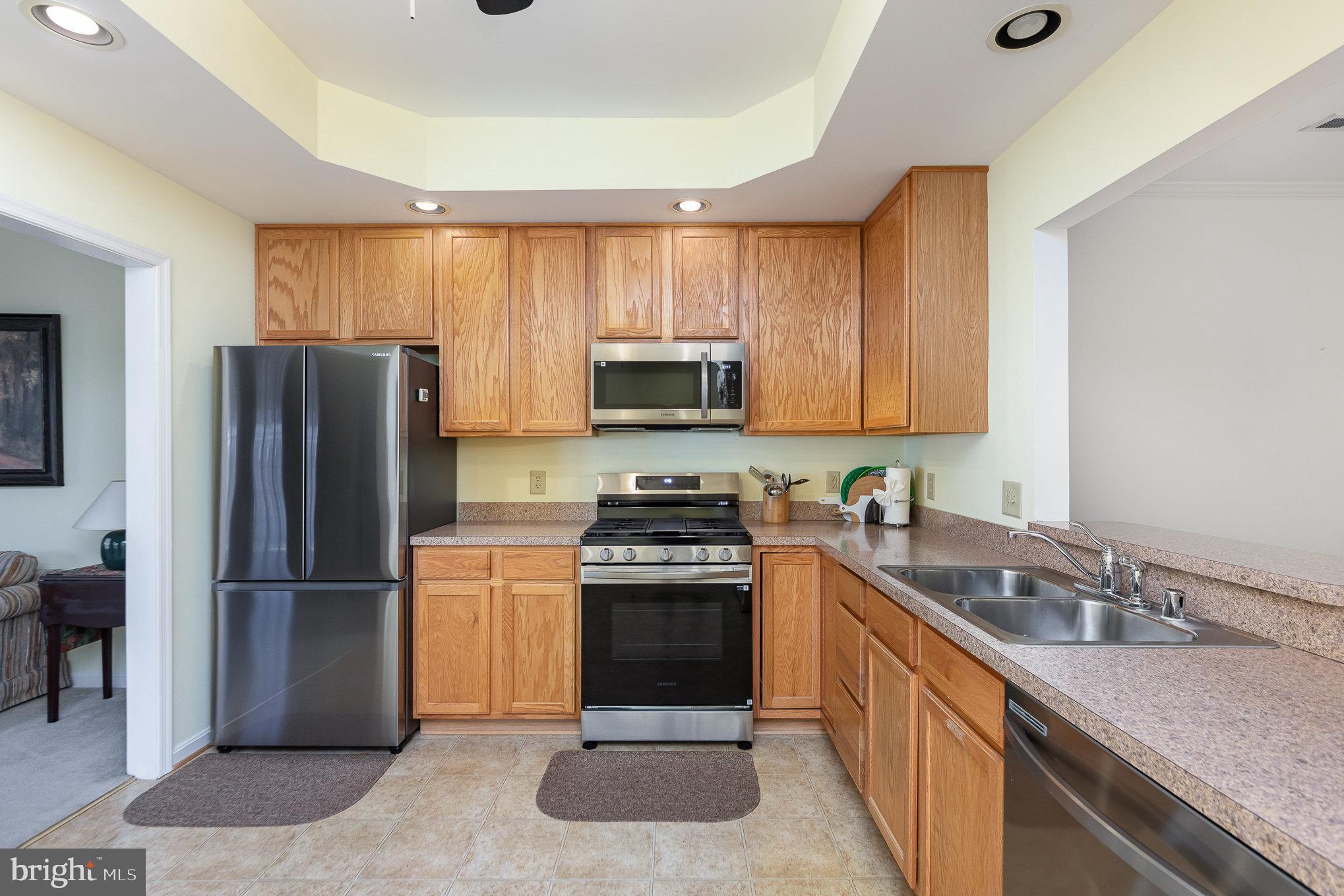 SALEM FIELDS - Residential