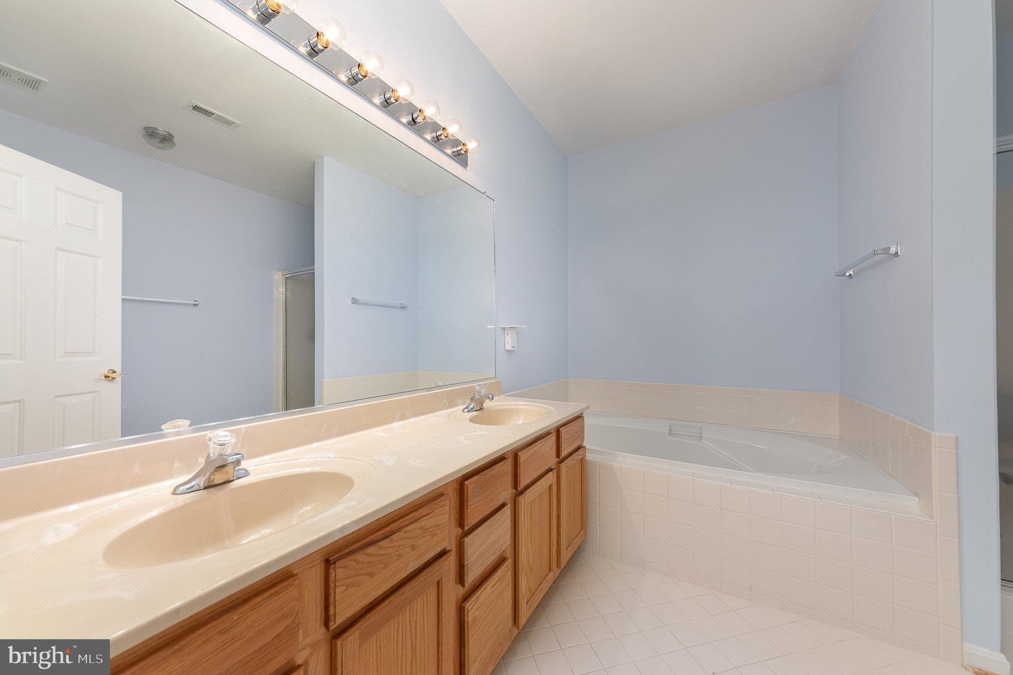 SALEM FIELDS - Residential