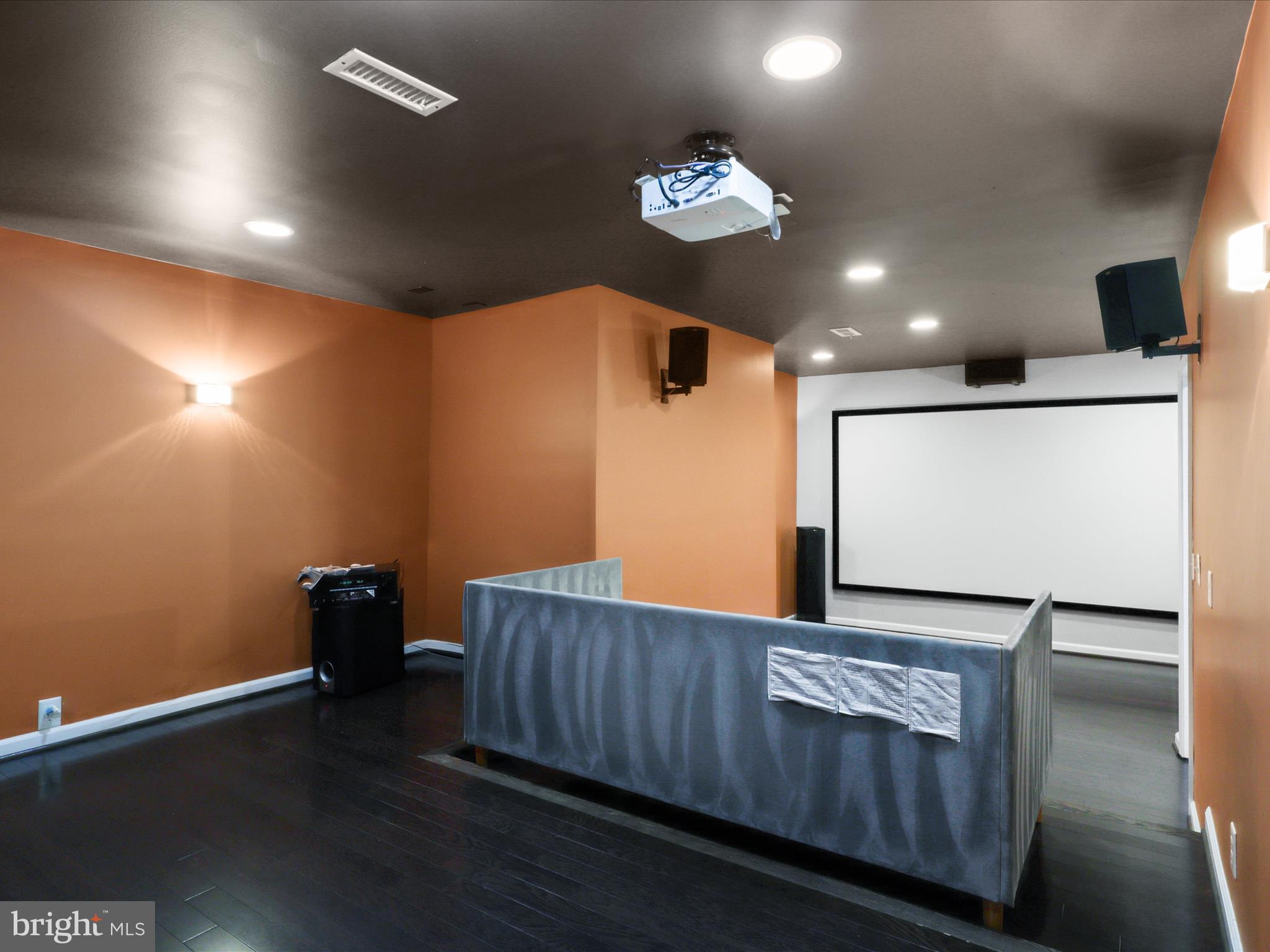 EVERMONT TRACE - Residential