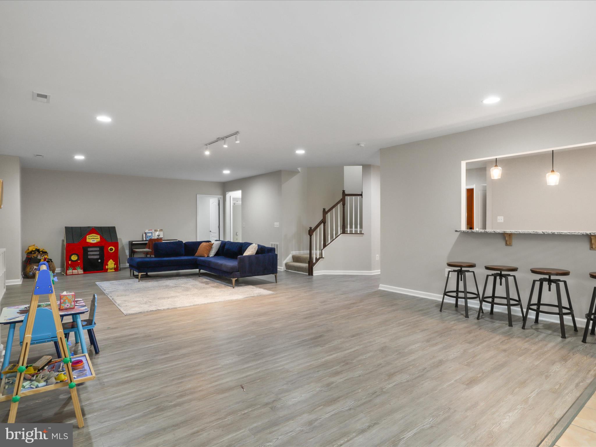 EVERMONT TRACE - Residential