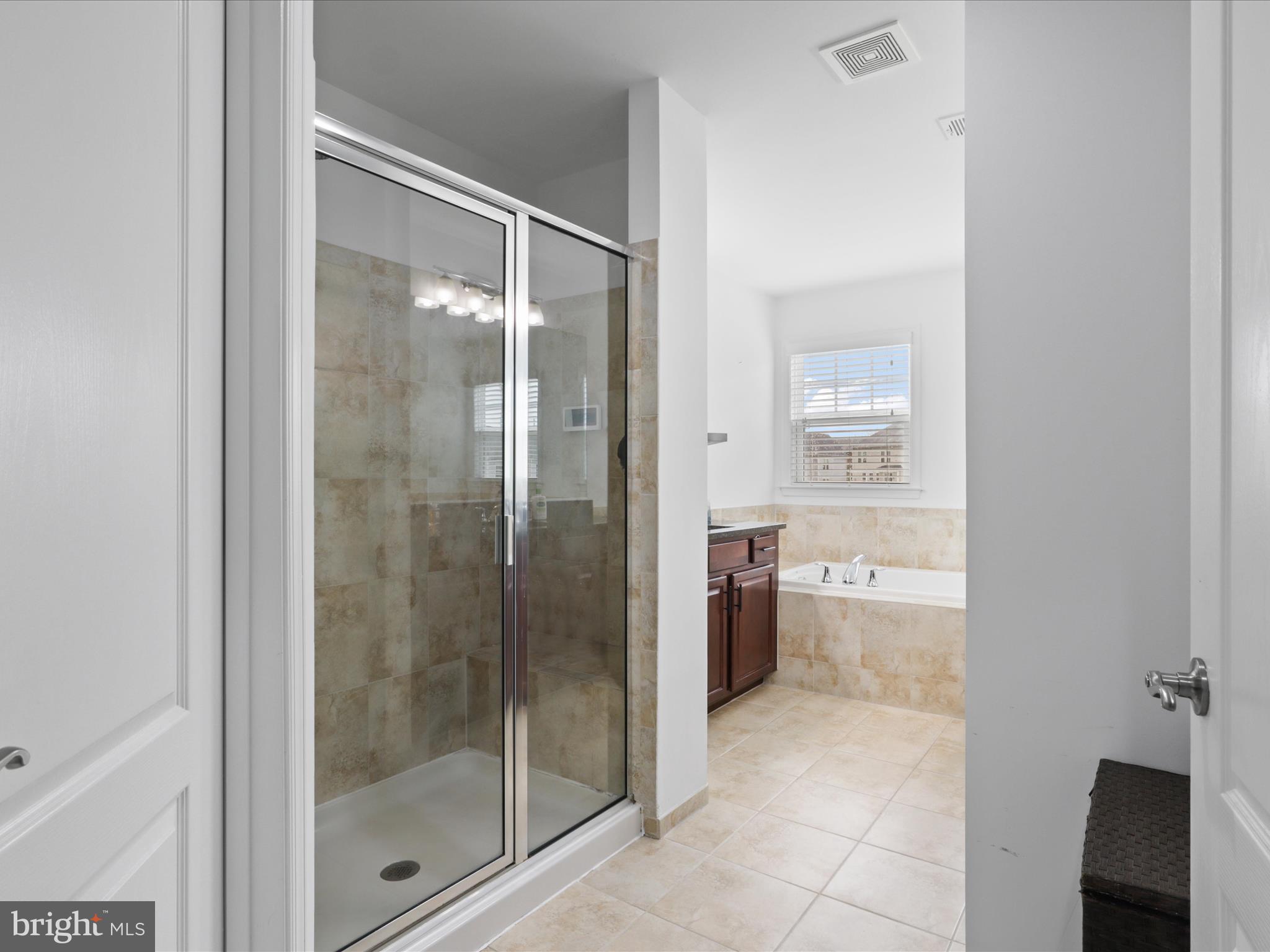 EVERMONT TRACE - Residential