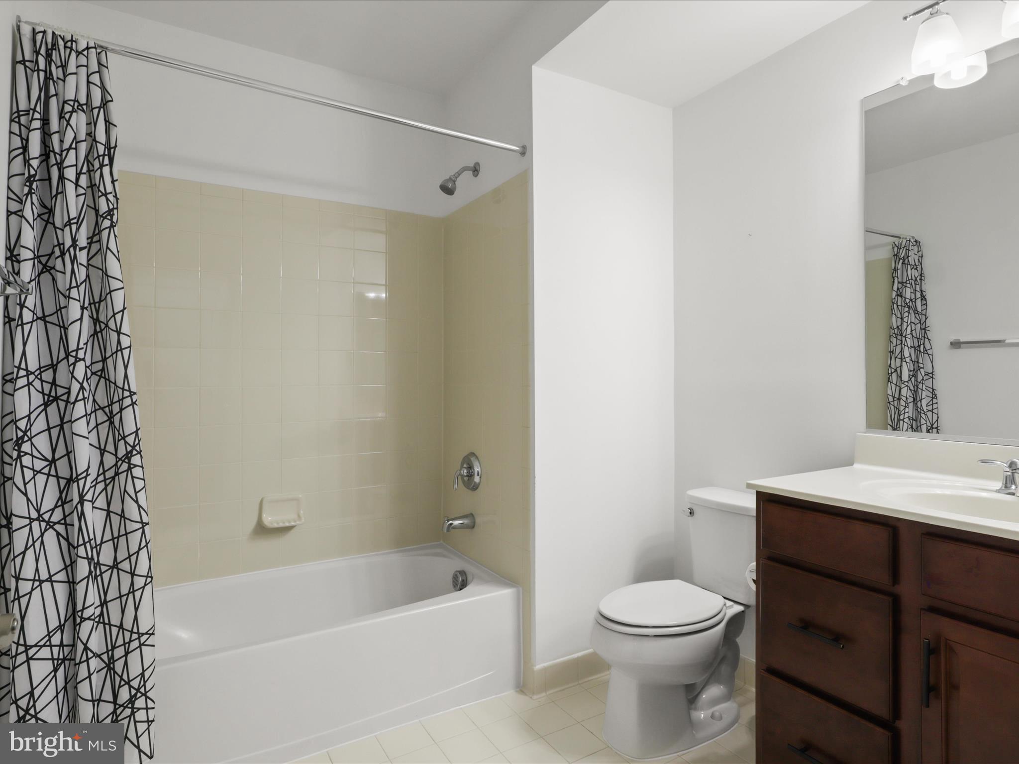 EVERMONT TRACE - Residential