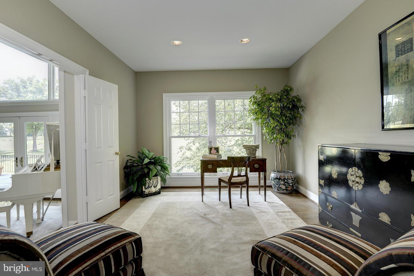 AVENEL - Residential