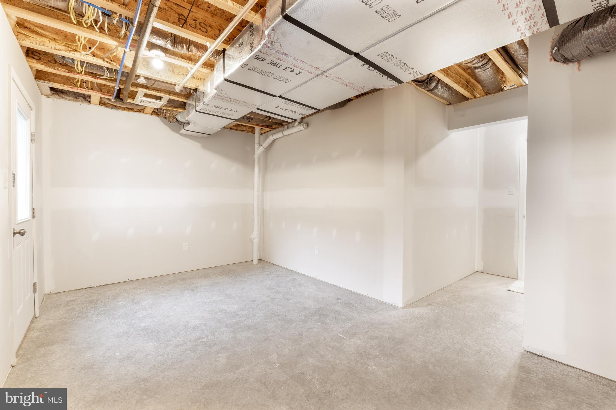 GRAYS POINTE - Residential