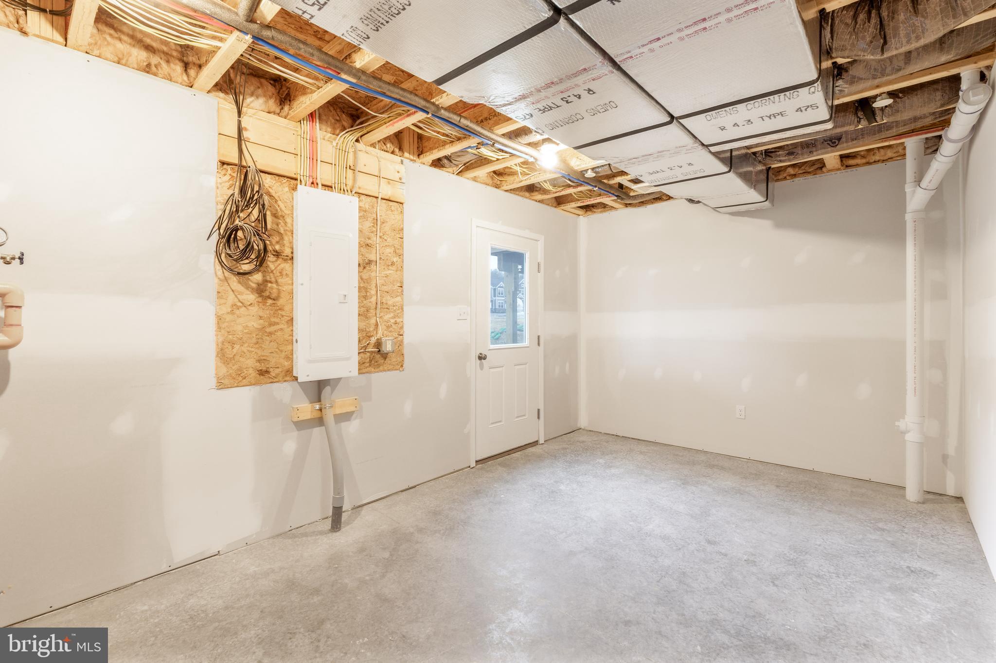 GRAYS POINTE - Residential