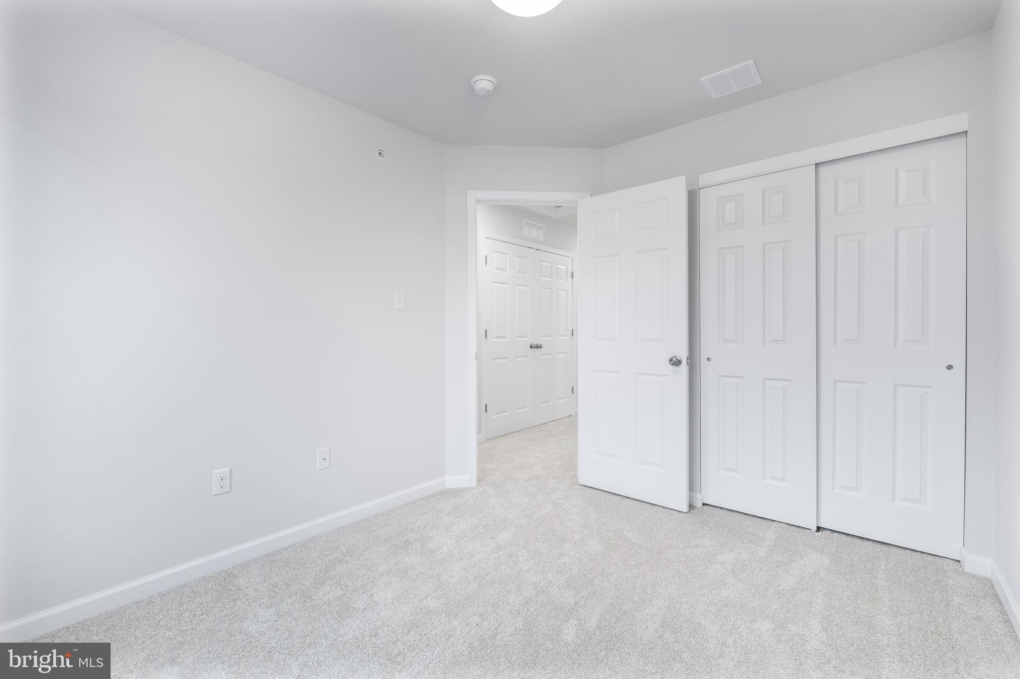 GRAYS POINTE - Residential