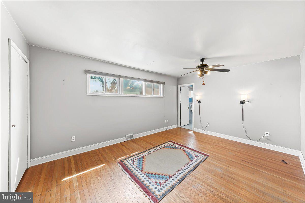 COLLEGE PARK - Residential