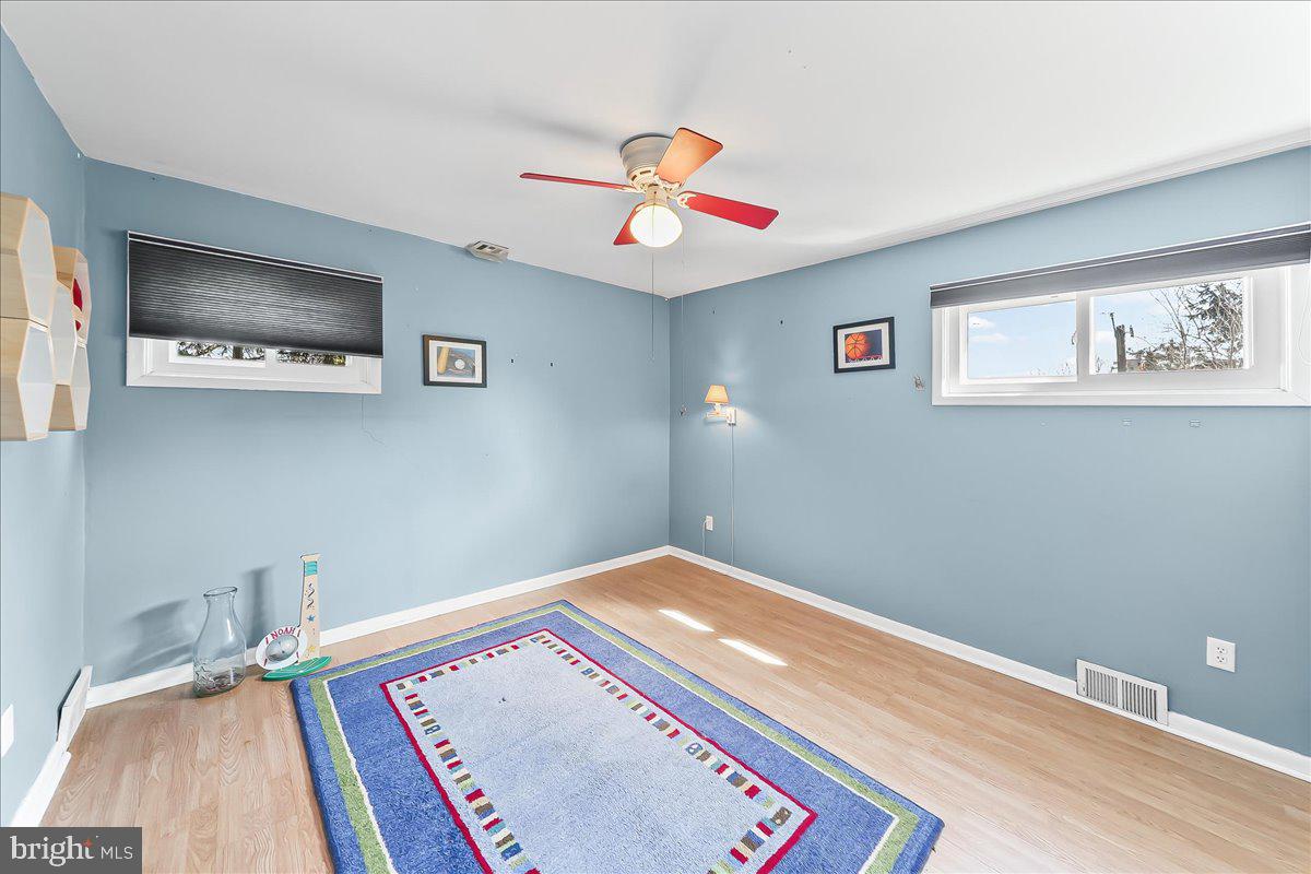 COLLEGE PARK - Residential