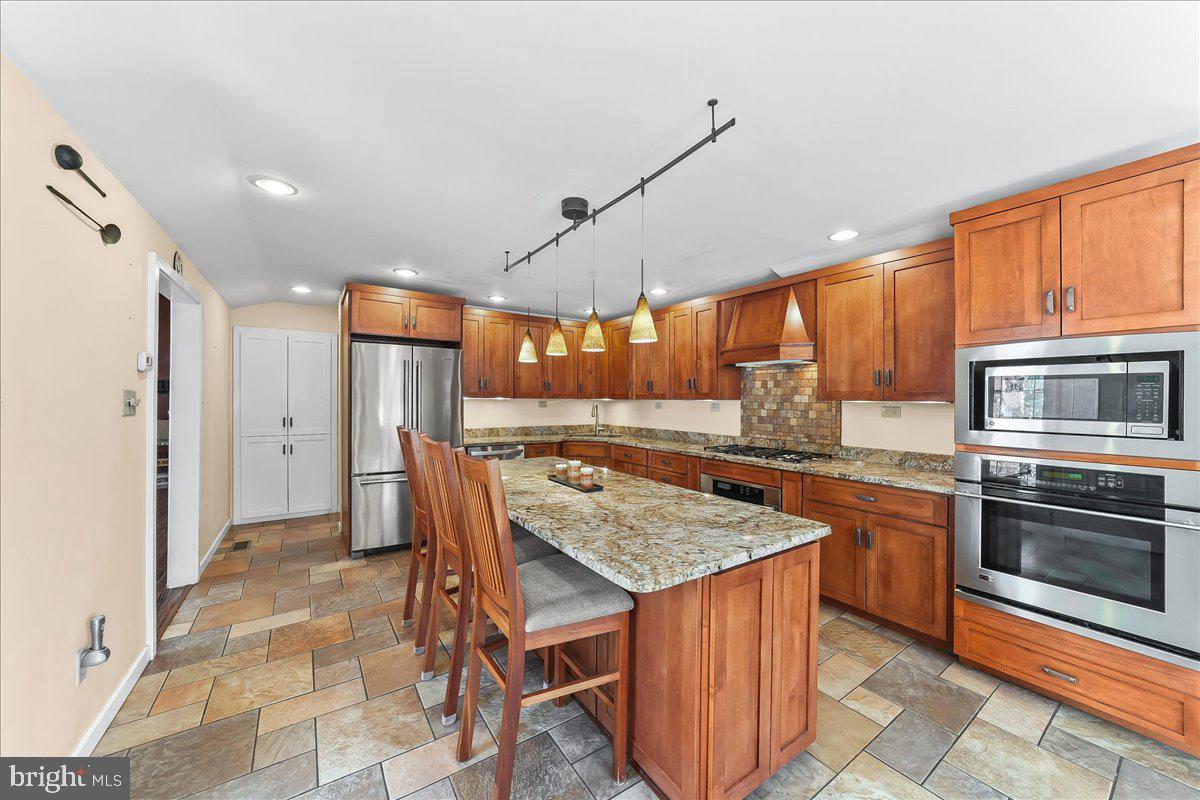 COLLEGE PARK - Residential