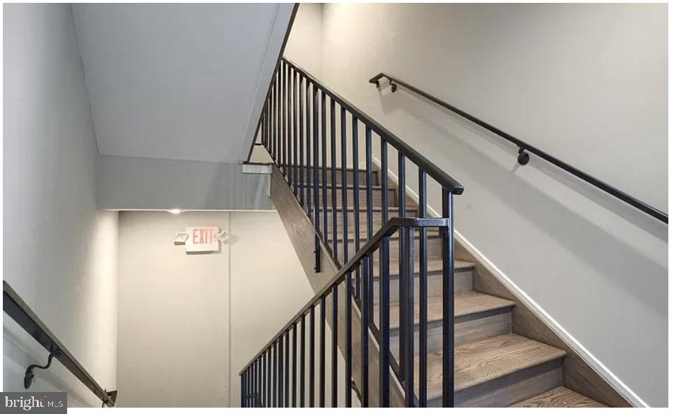 SOCIETY HILL - Residential Lease