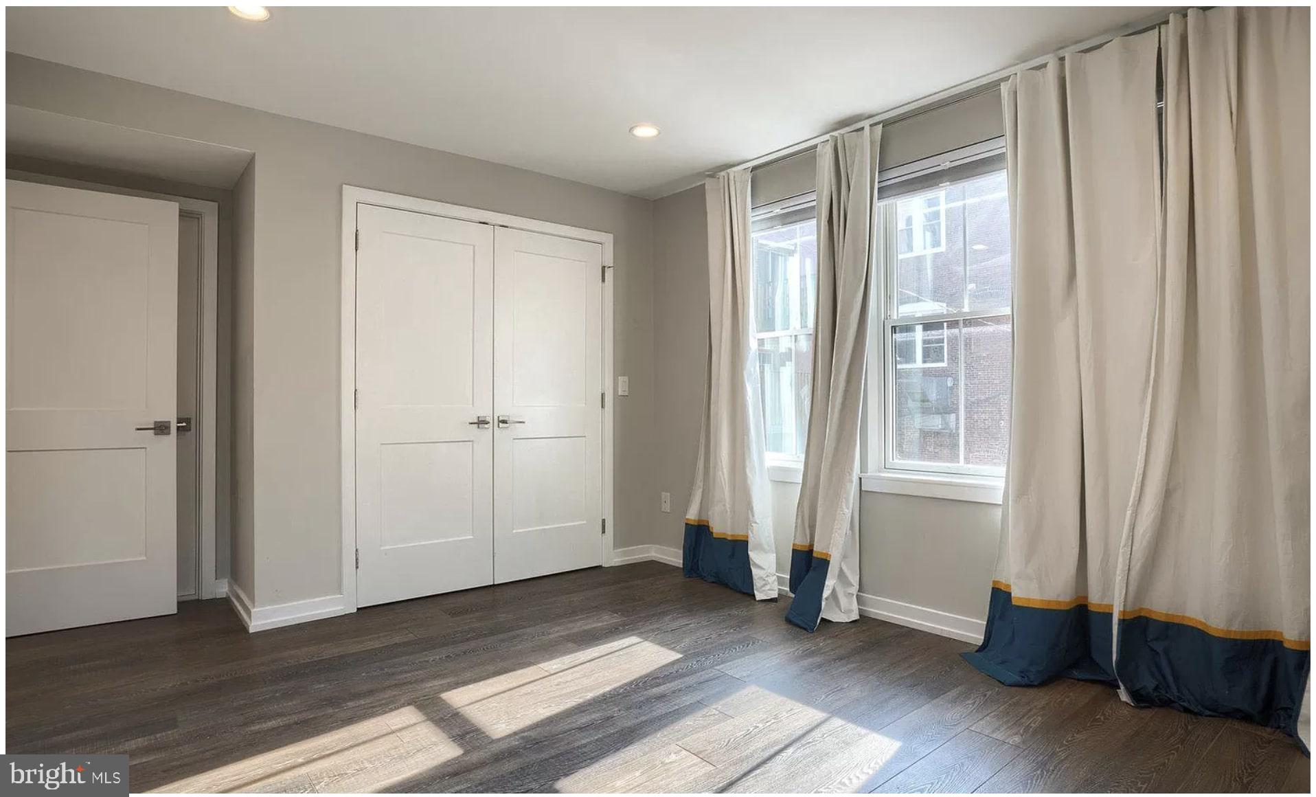 SOCIETY HILL - Residential Lease