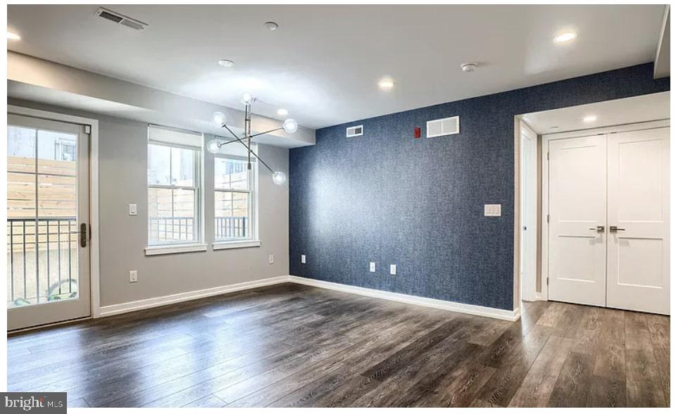 SOCIETY HILL - Residential Lease