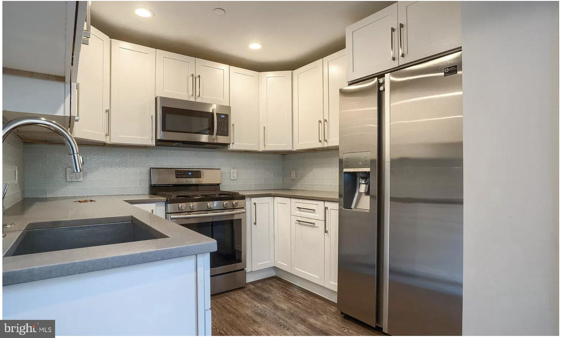 SOCIETY HILL - Residential Lease