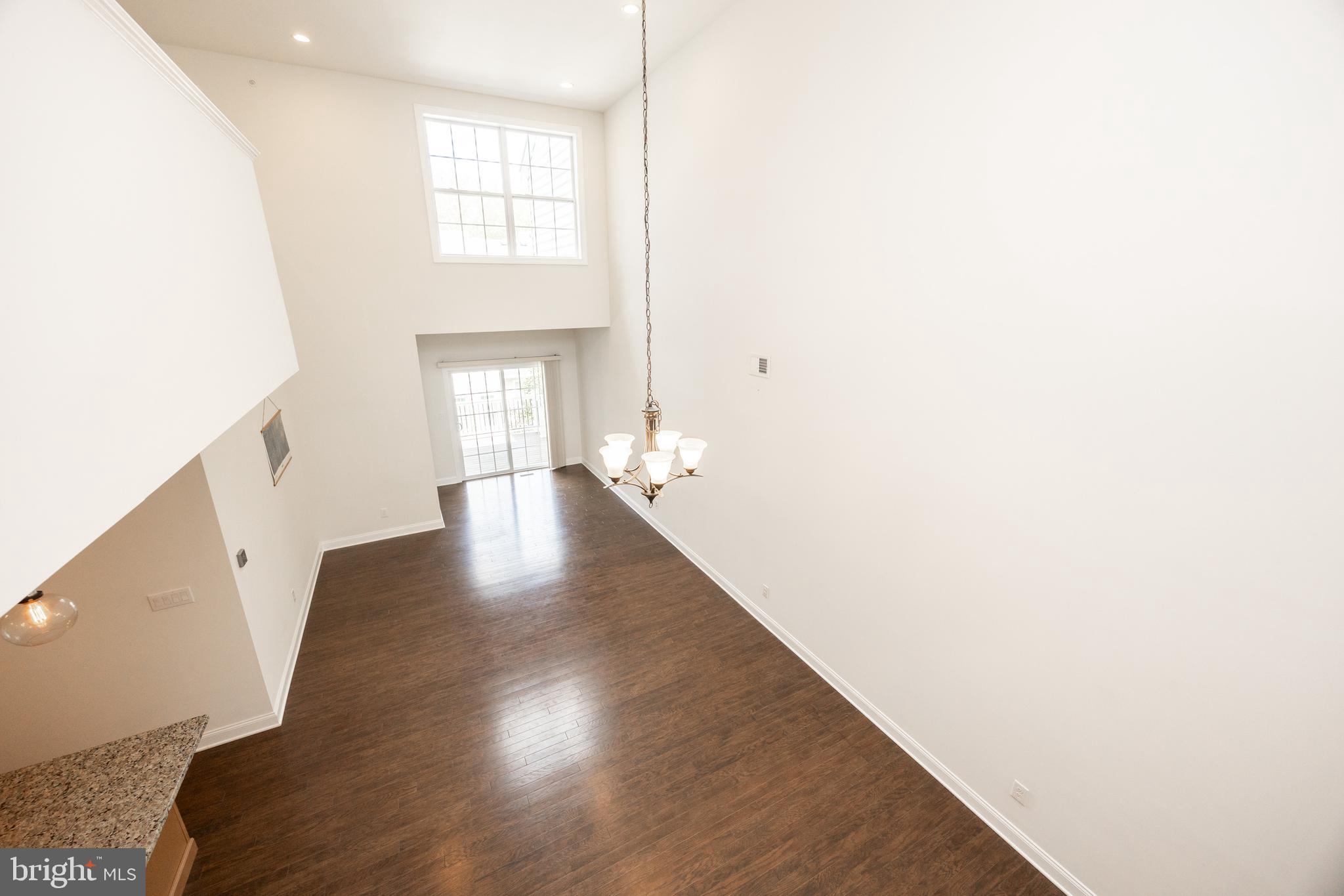 OAKS AT LAFAYETTE HILL - Residential