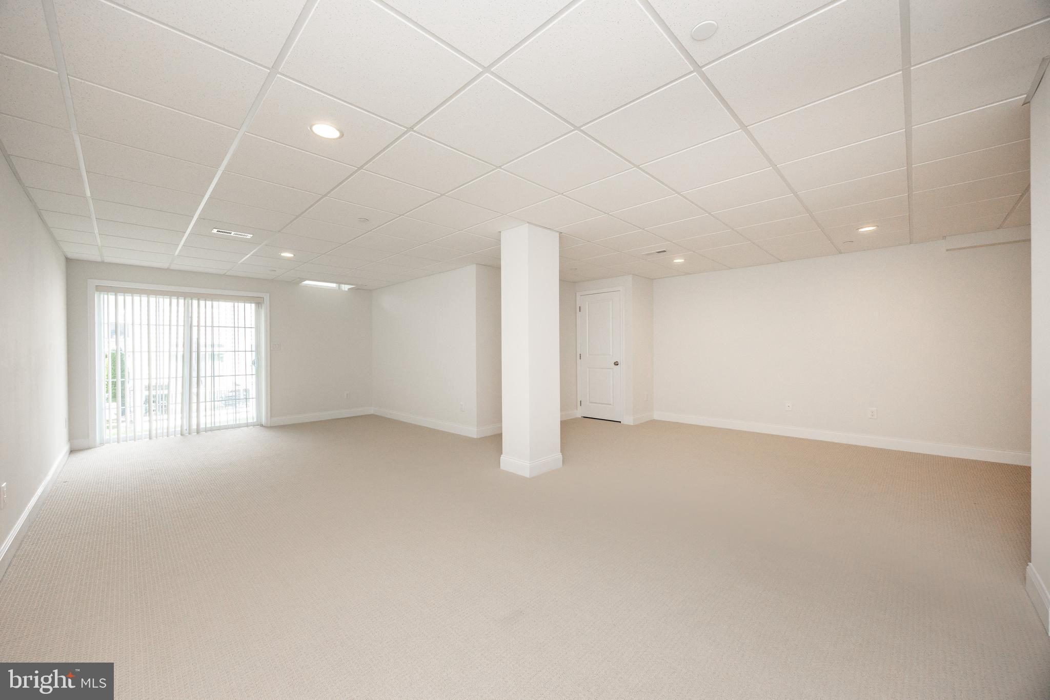 OAKS AT LAFAYETTE HILL - Residential