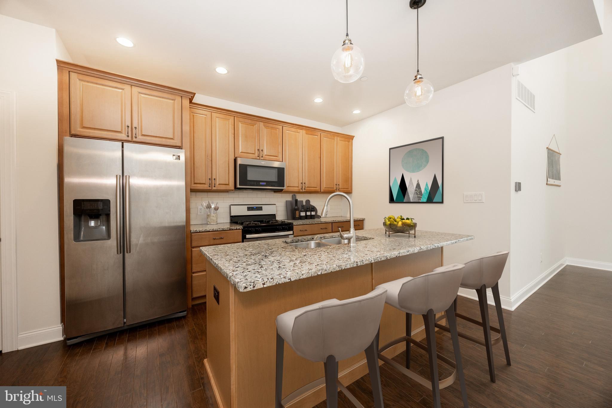 OAKS AT LAFAYETTE HILL - Residential