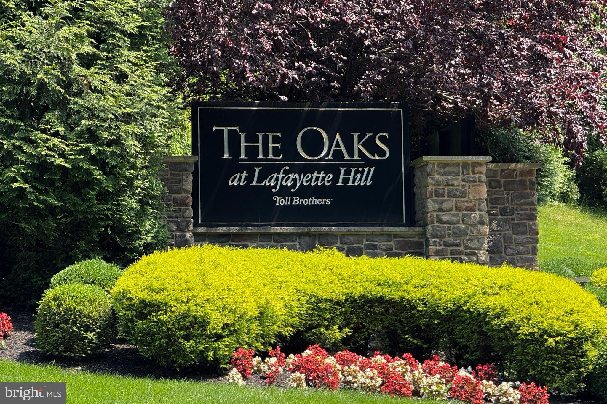OAKS AT LAFAYETTE HILL - Residential