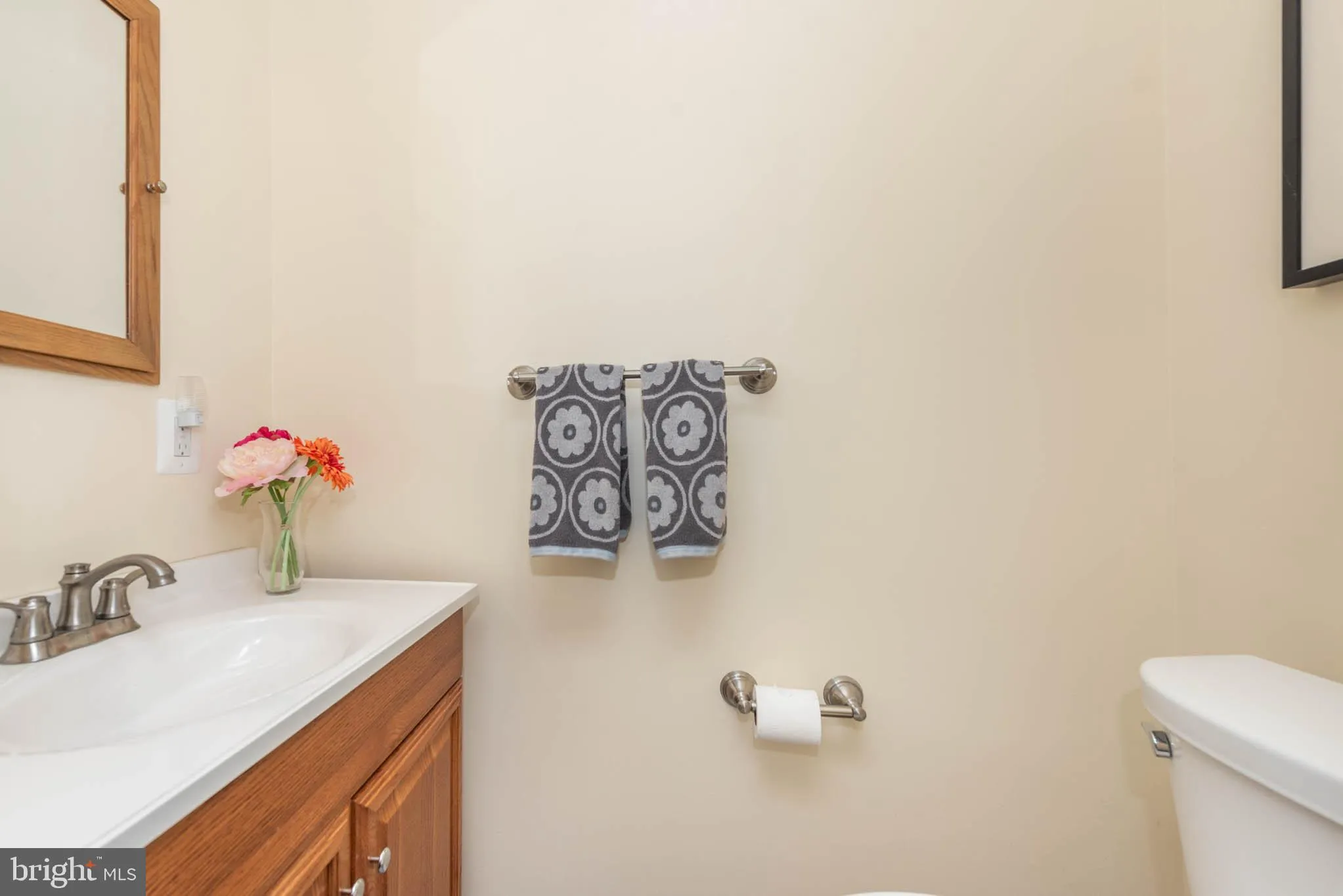 Lutherville Timonium, Maryland 21093, United States, 3 Bedrooms Bedrooms, ,4 BathroomsBathrooms,Residential,Active,110308