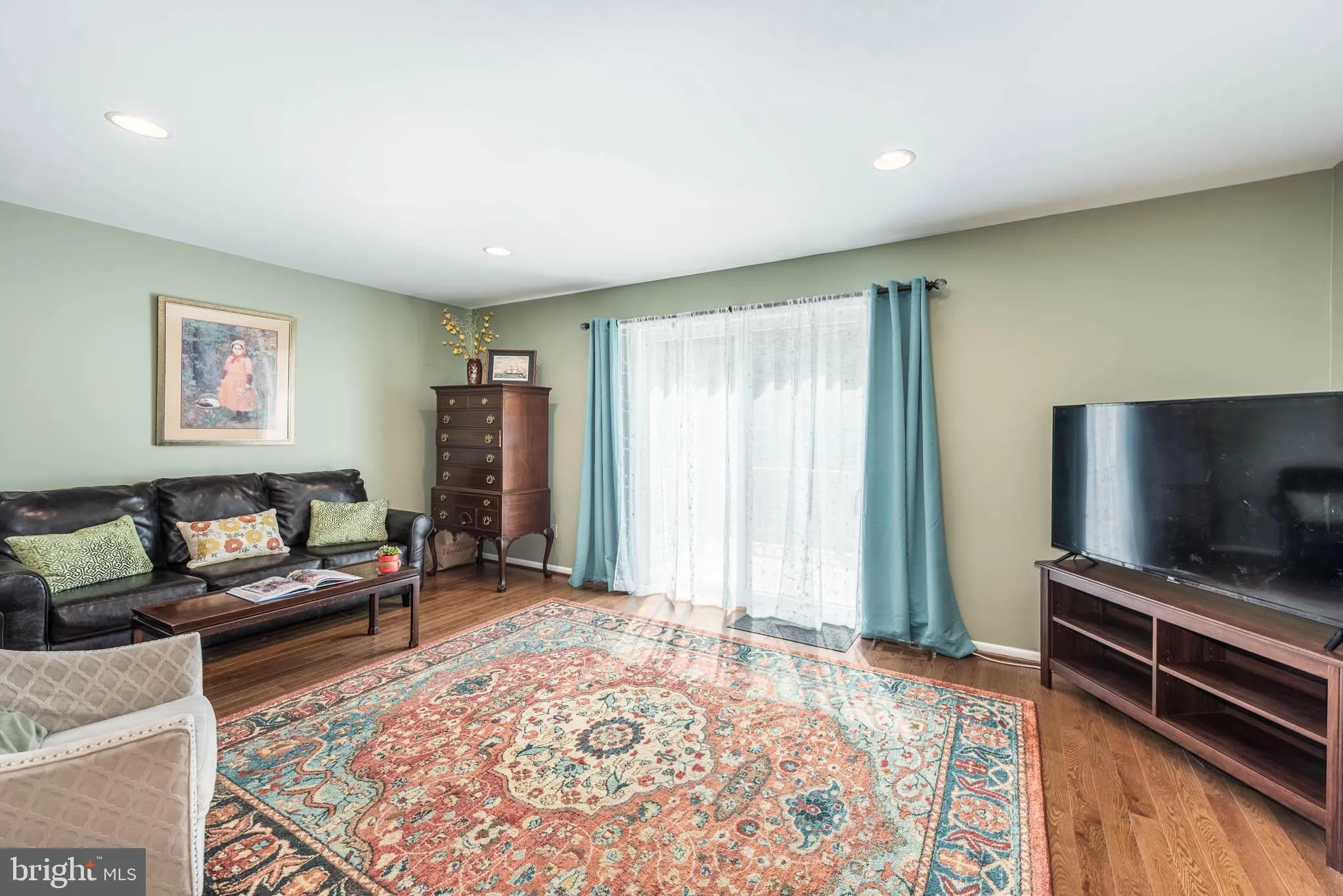 Lutherville Timonium, Maryland 21093, United States, 3 Bedrooms Bedrooms, ,4 BathroomsBathrooms,Residential,Active,110308