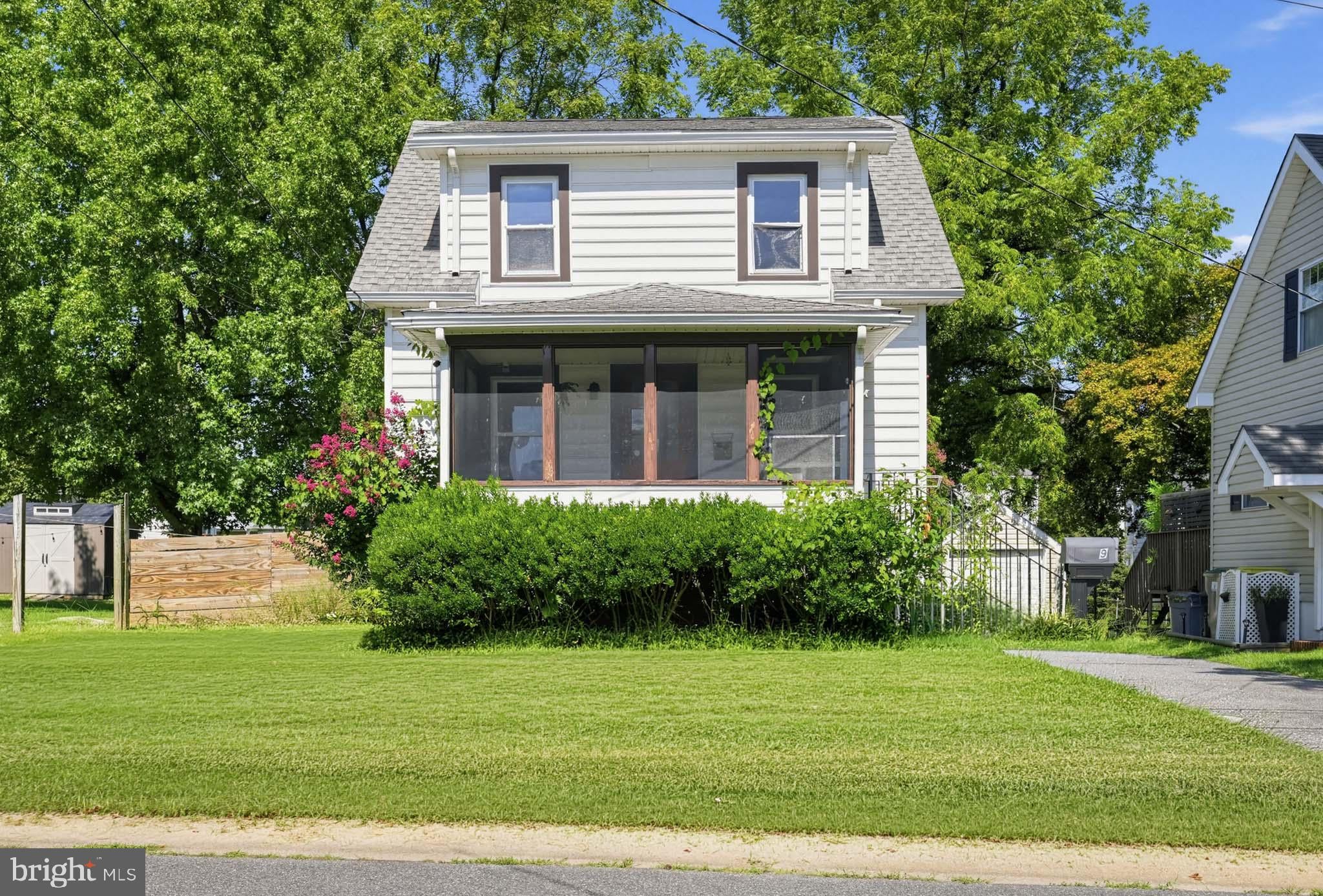 9 LAUREL AVENUE