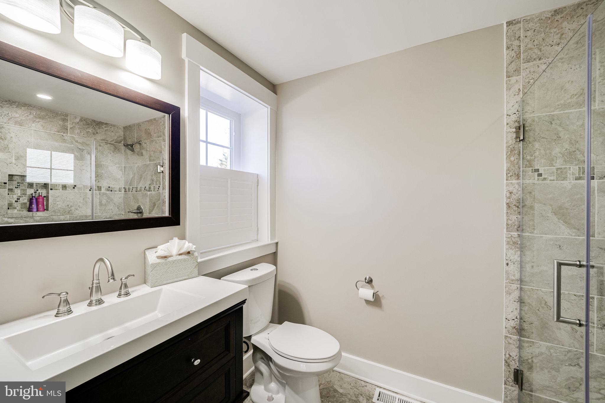 DYES OAKCREST - Residential