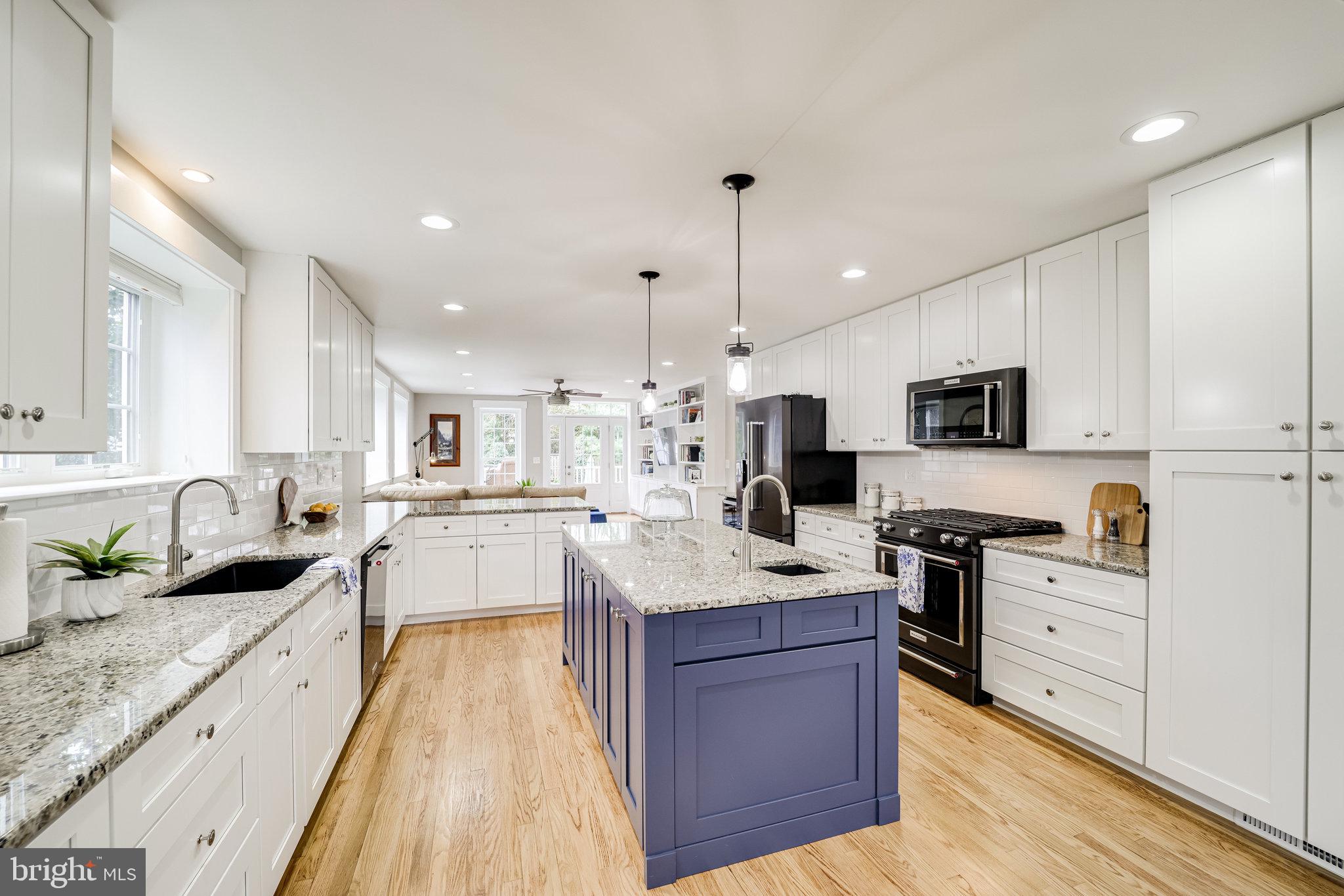 DYES OAKCREST - Residential