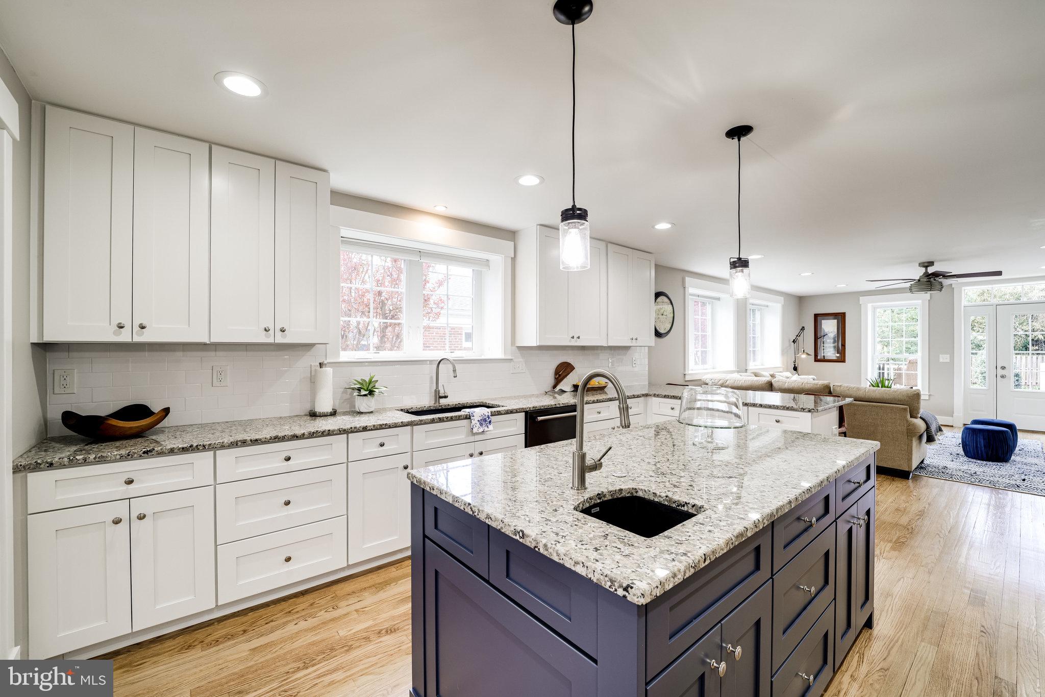 DYES OAKCREST - Residential