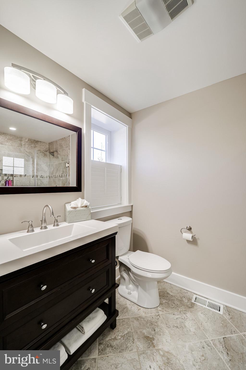 DYES OAKCREST - Residential