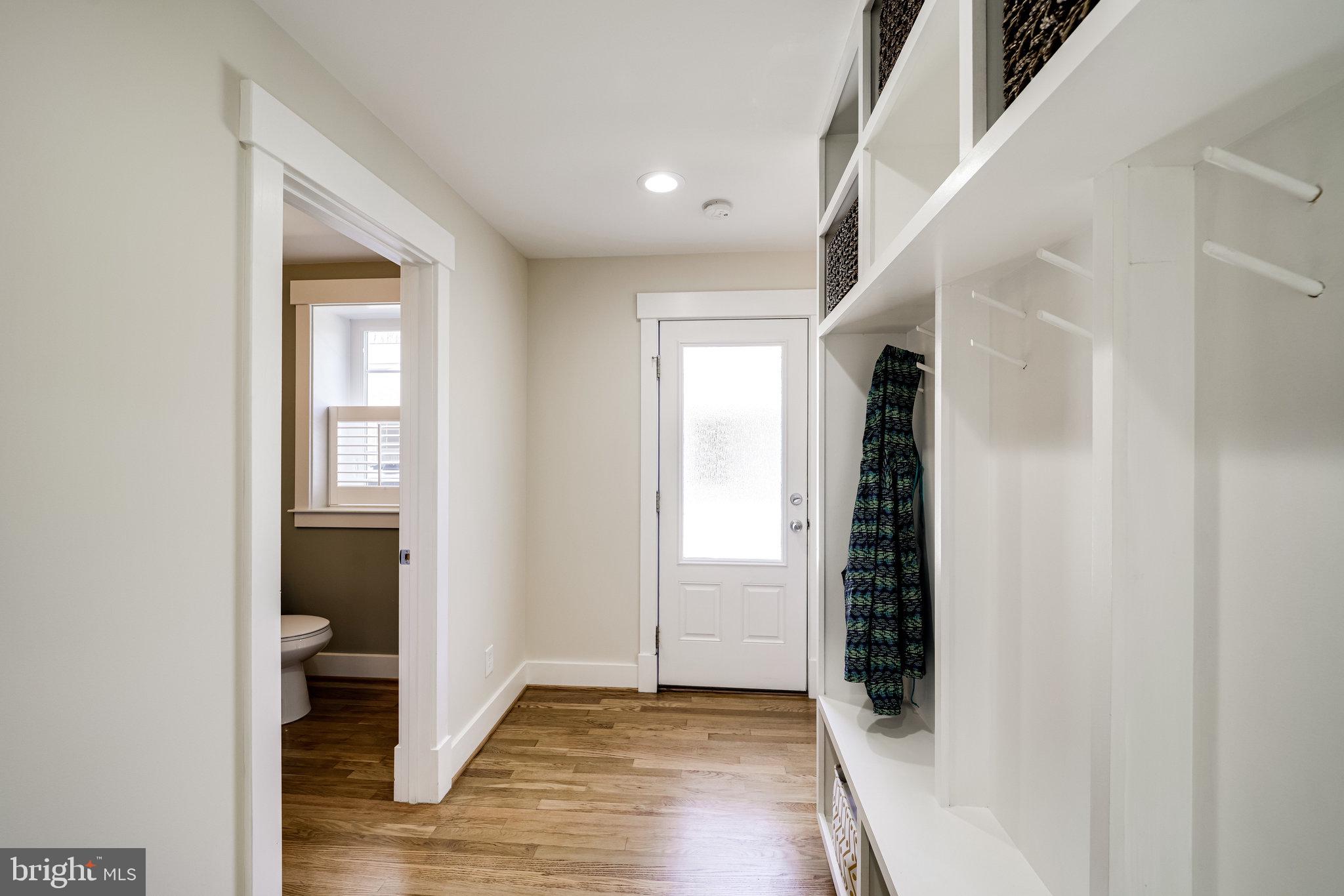 DYES OAKCREST - Residential