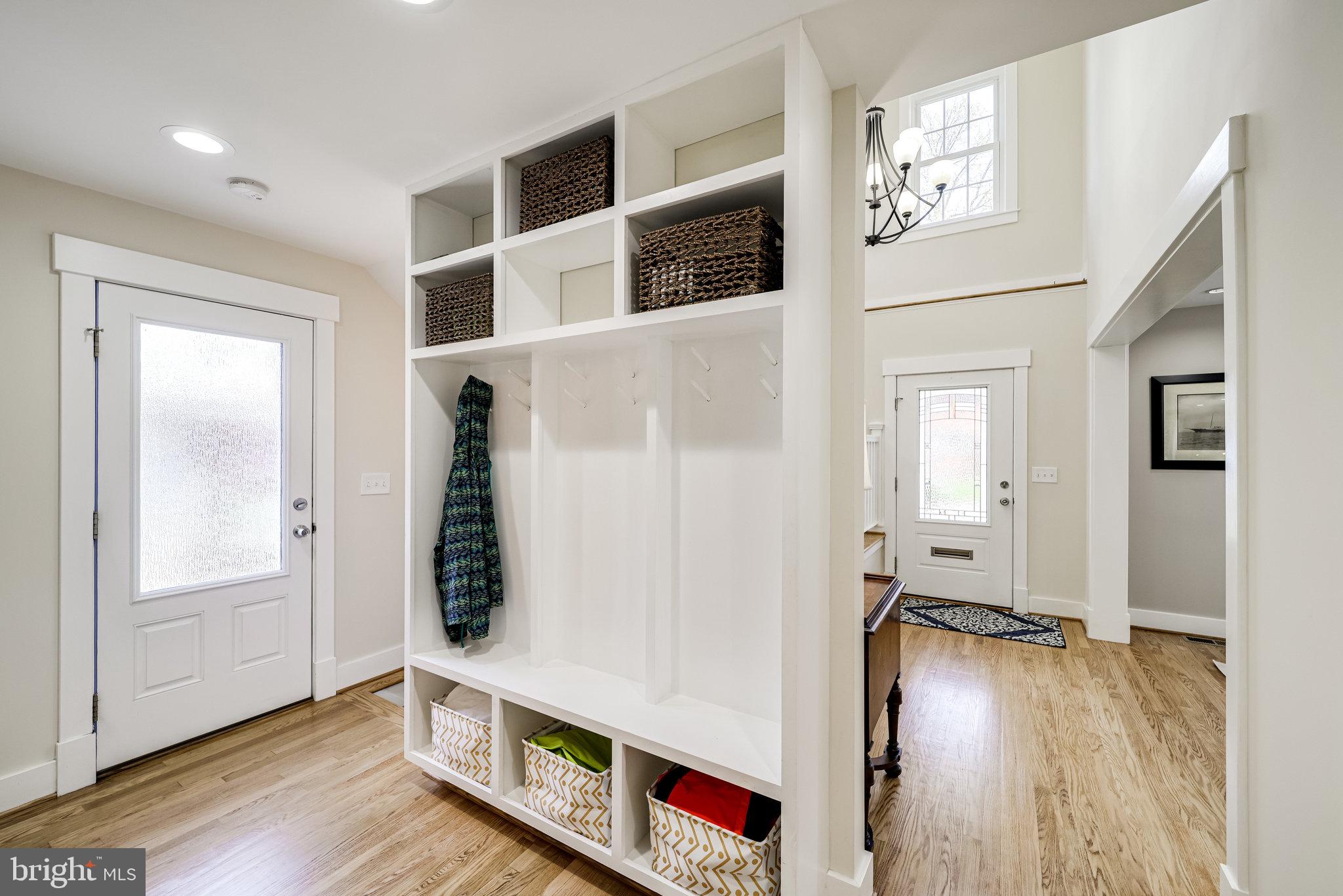 DYES OAKCREST - Residential