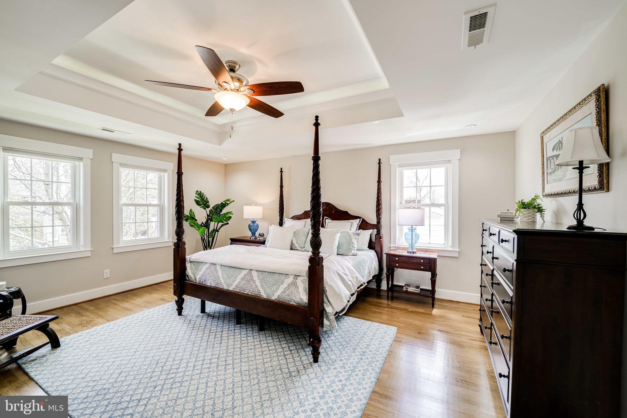 DYES OAKCREST - Residential