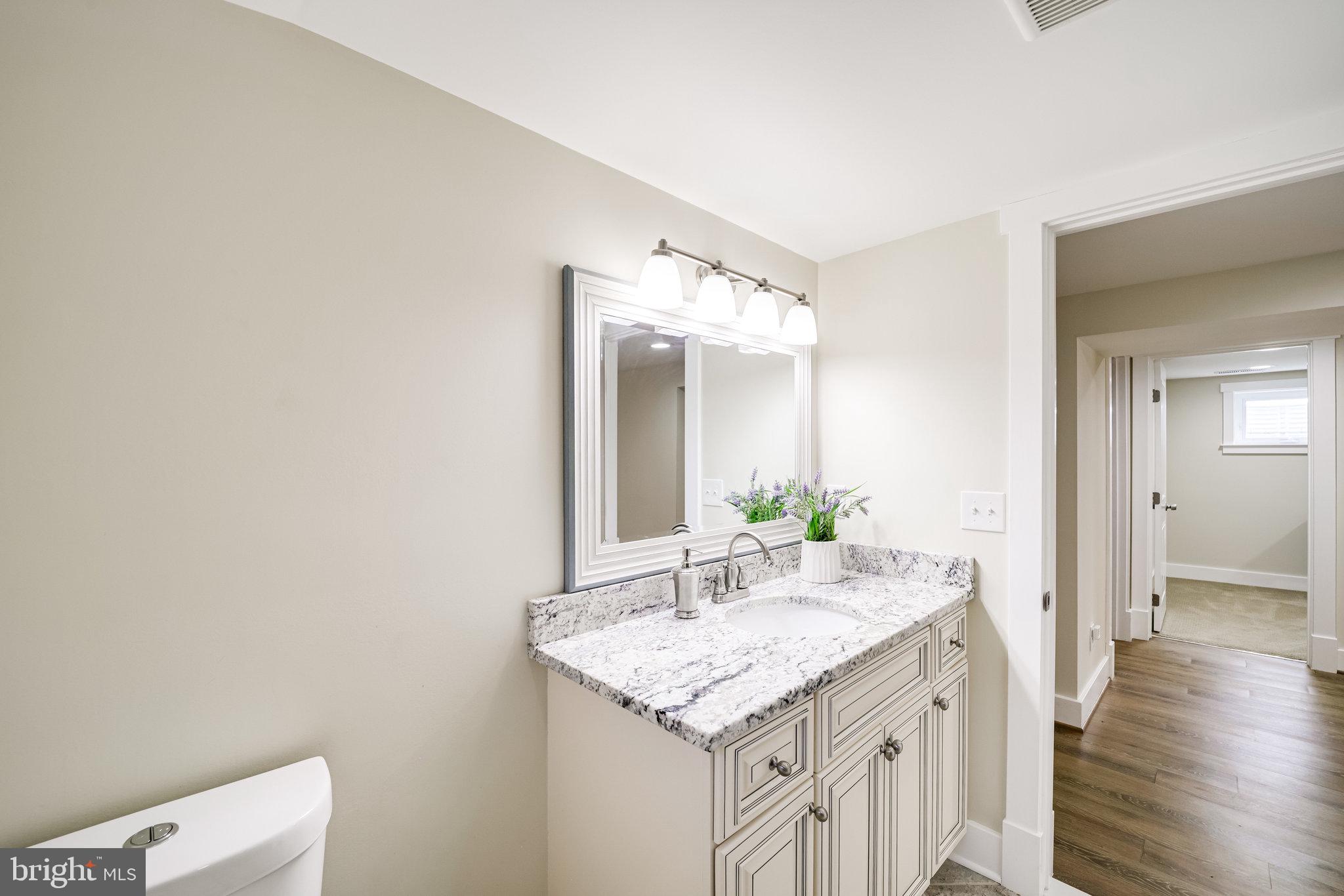 DYES OAKCREST - Residential