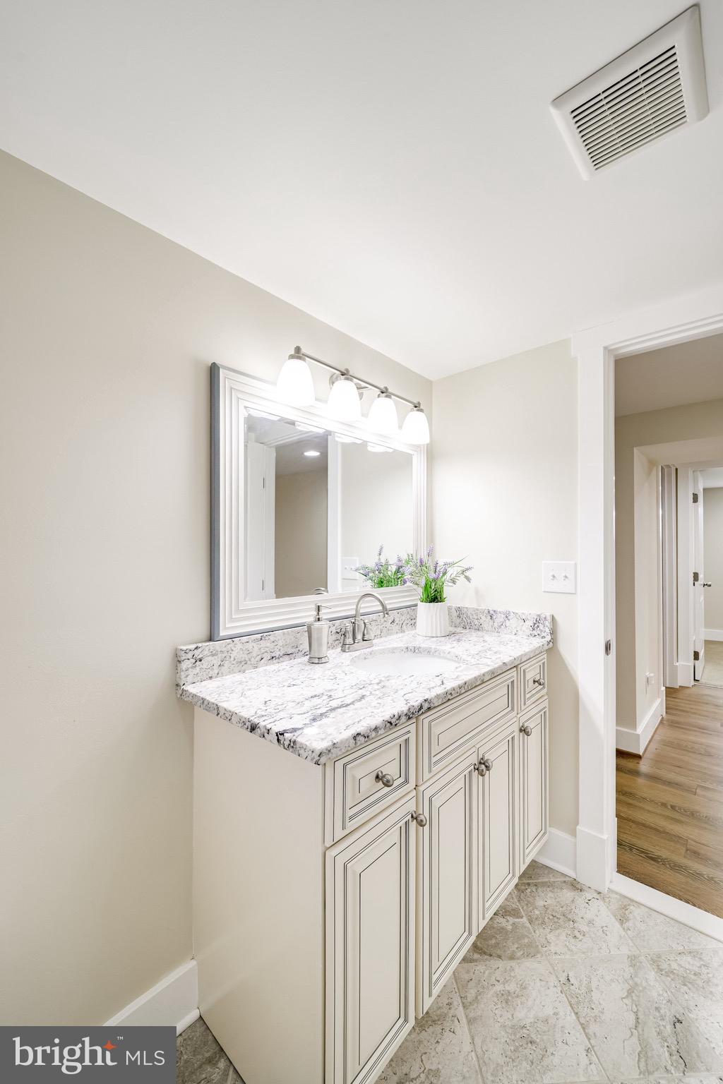 DYES OAKCREST - Residential