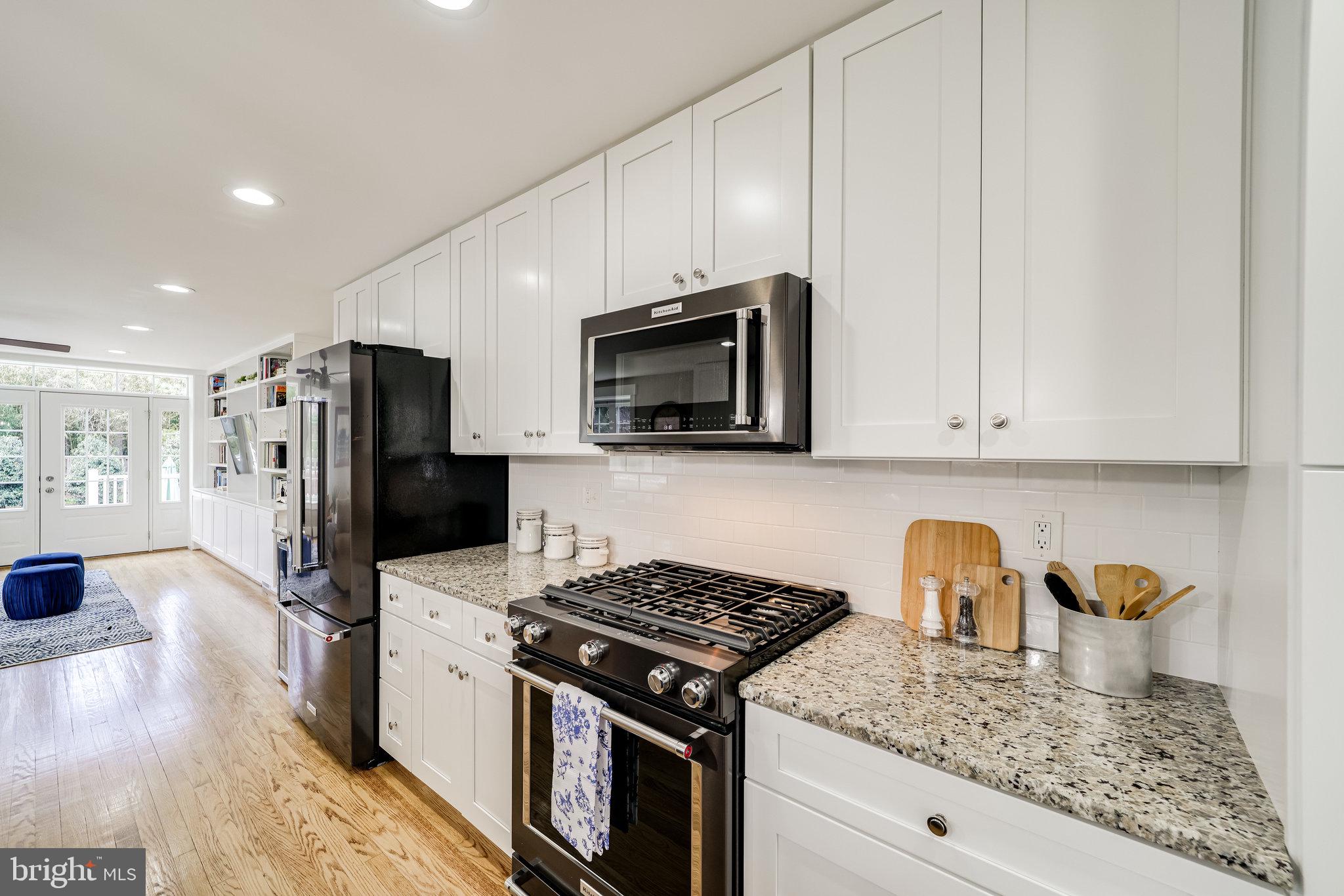 DYES OAKCREST - Residential