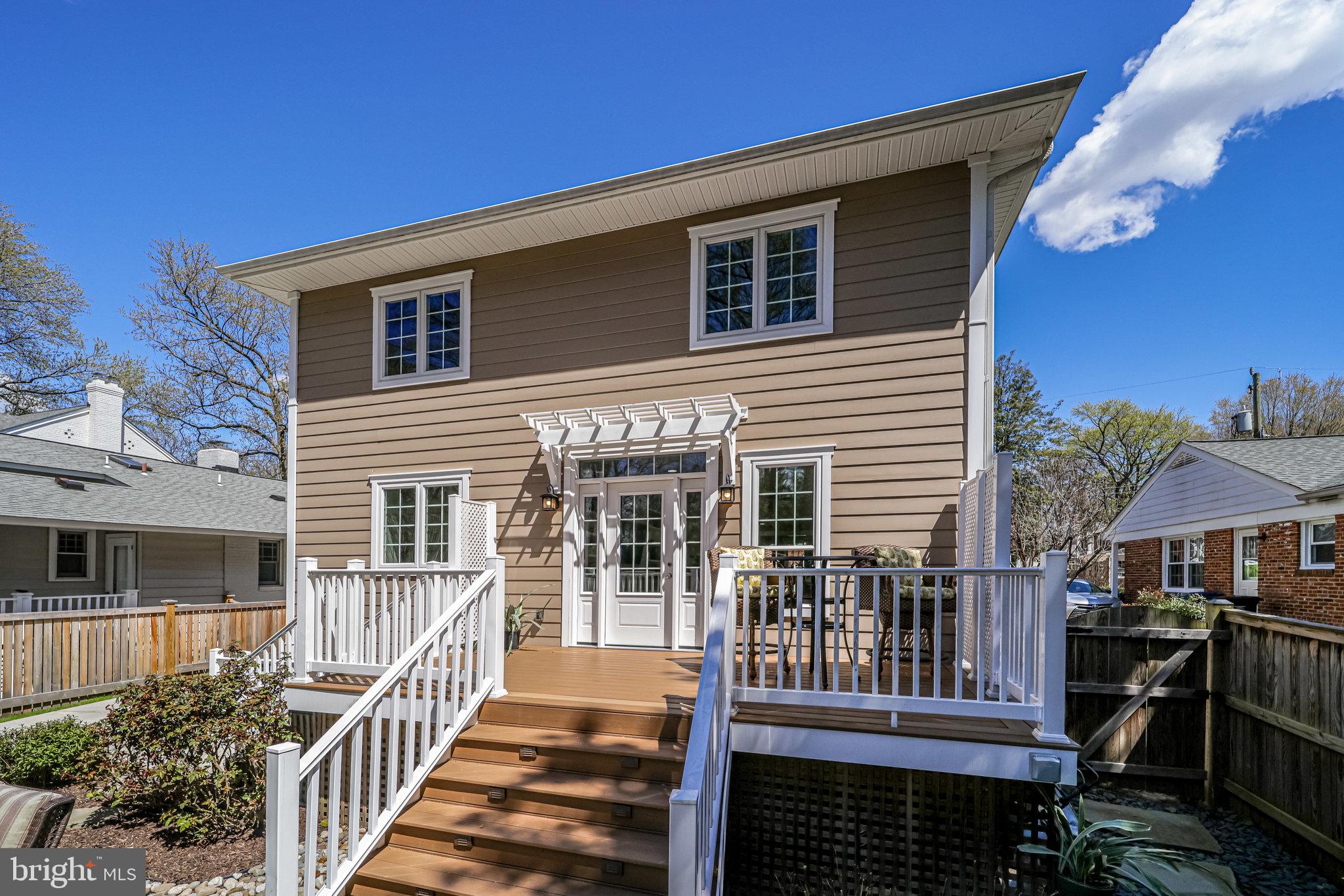 DYES OAKCREST - Residential