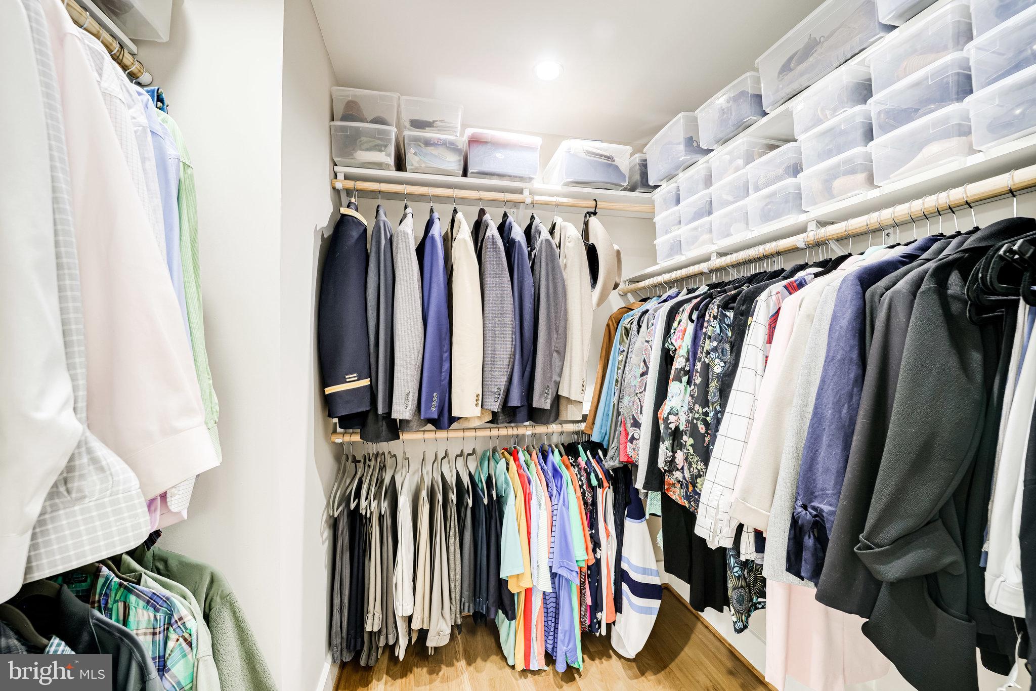 DYES OAKCREST - Residential