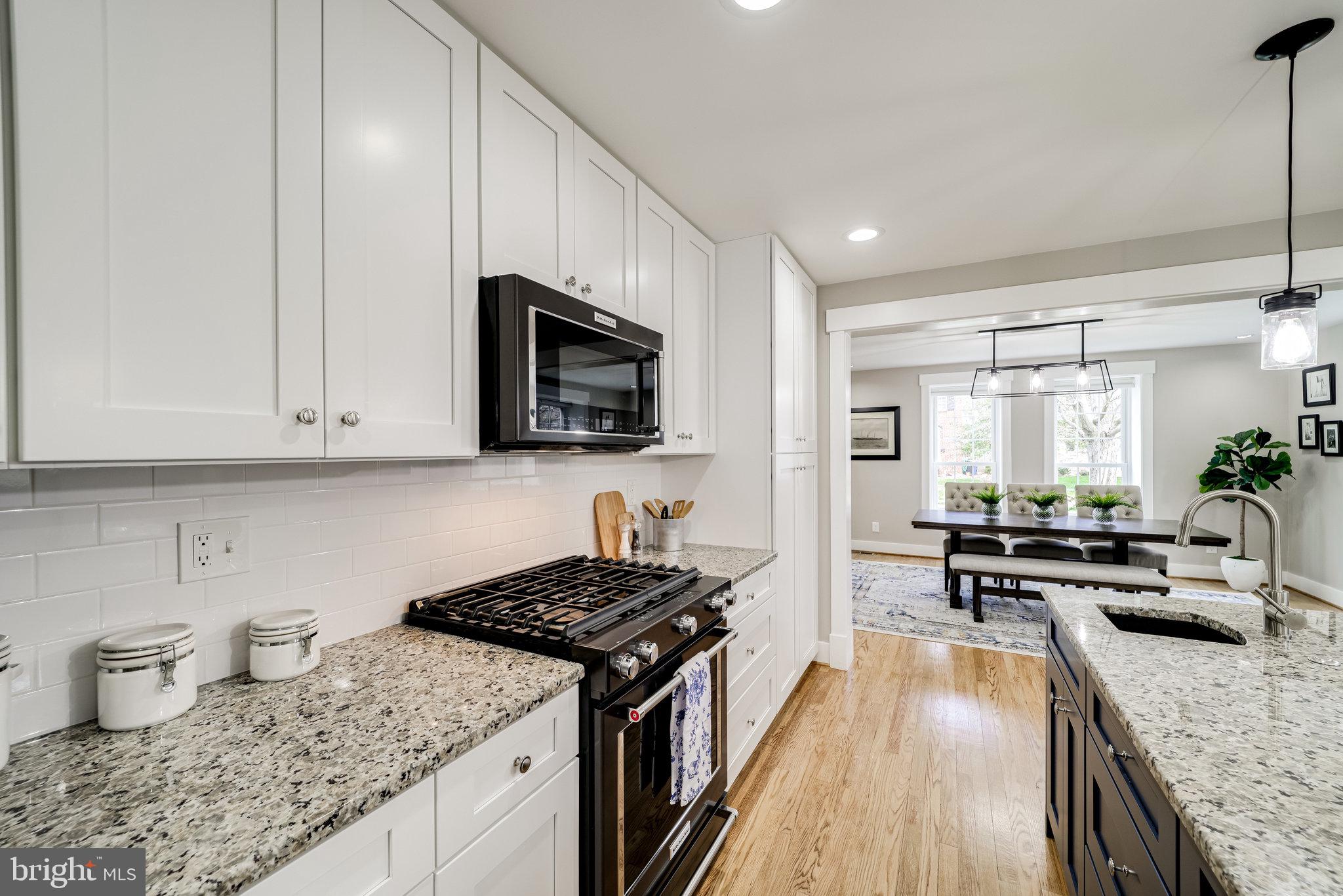 DYES OAKCREST - Residential