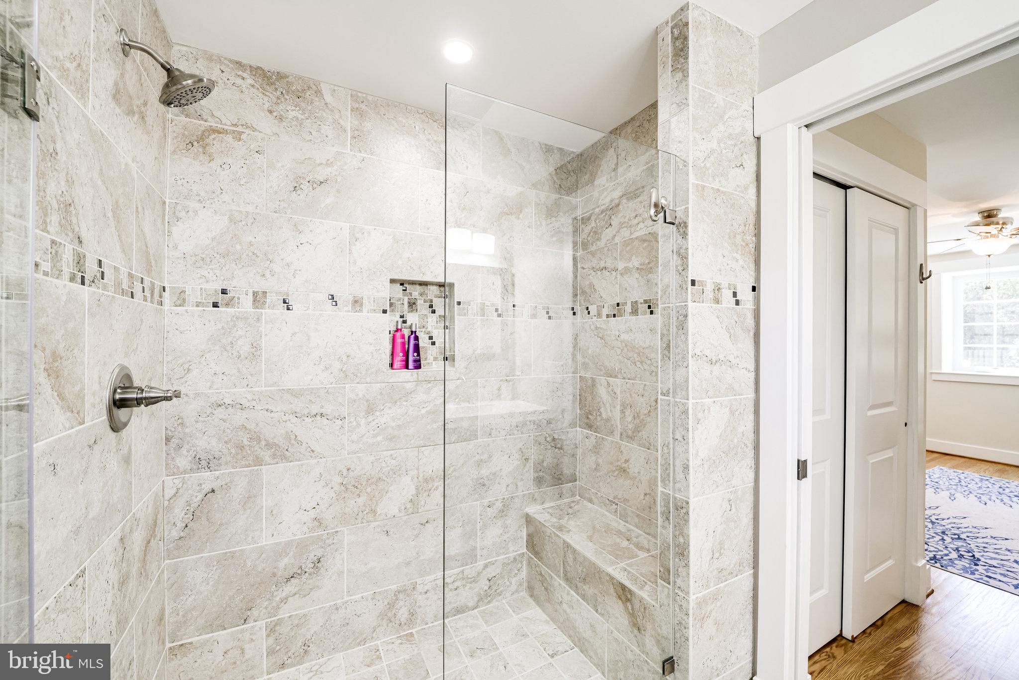 DYES OAKCREST - Residential