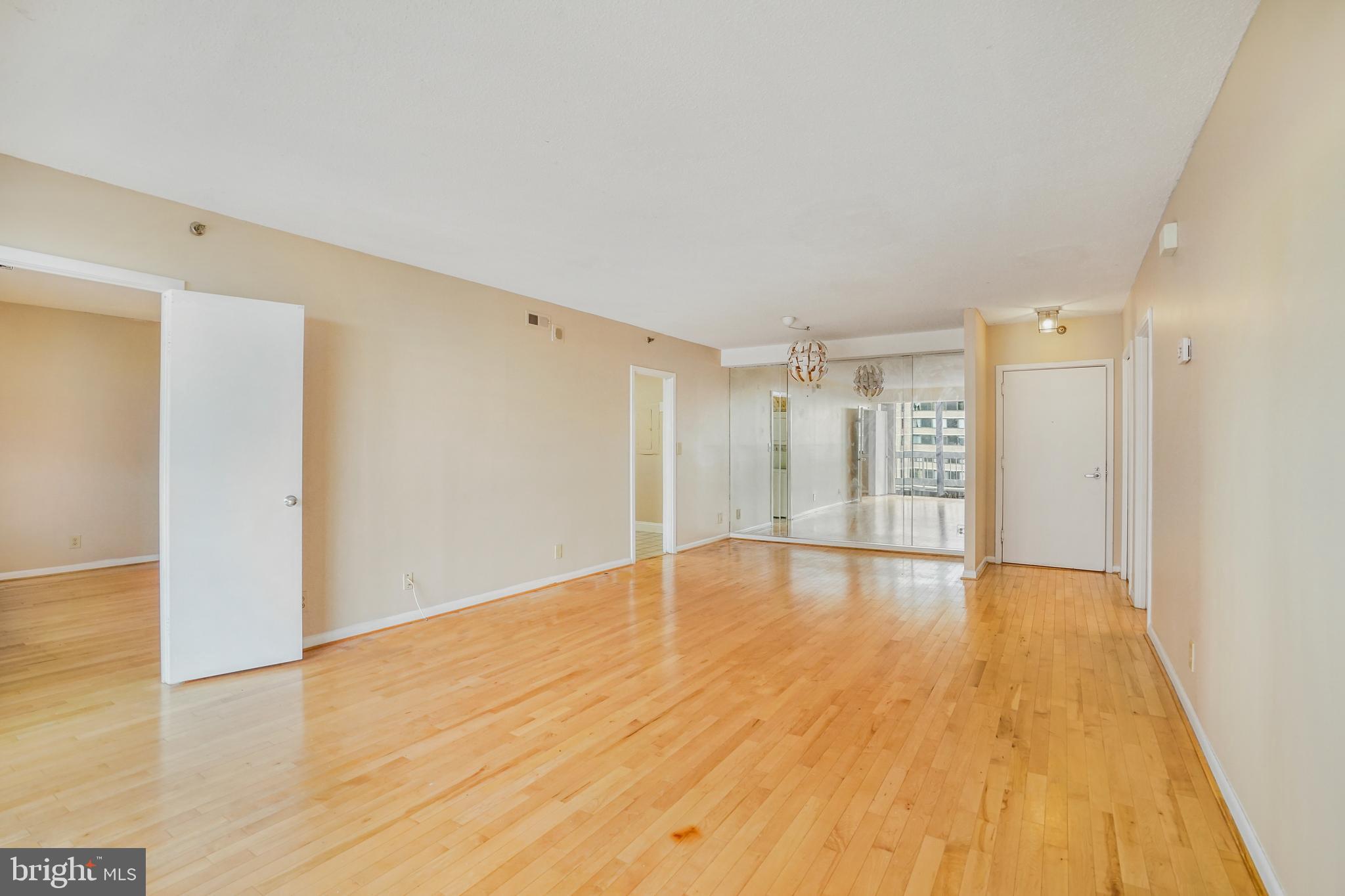 SKYLINE SQUARE CONDO - Residential