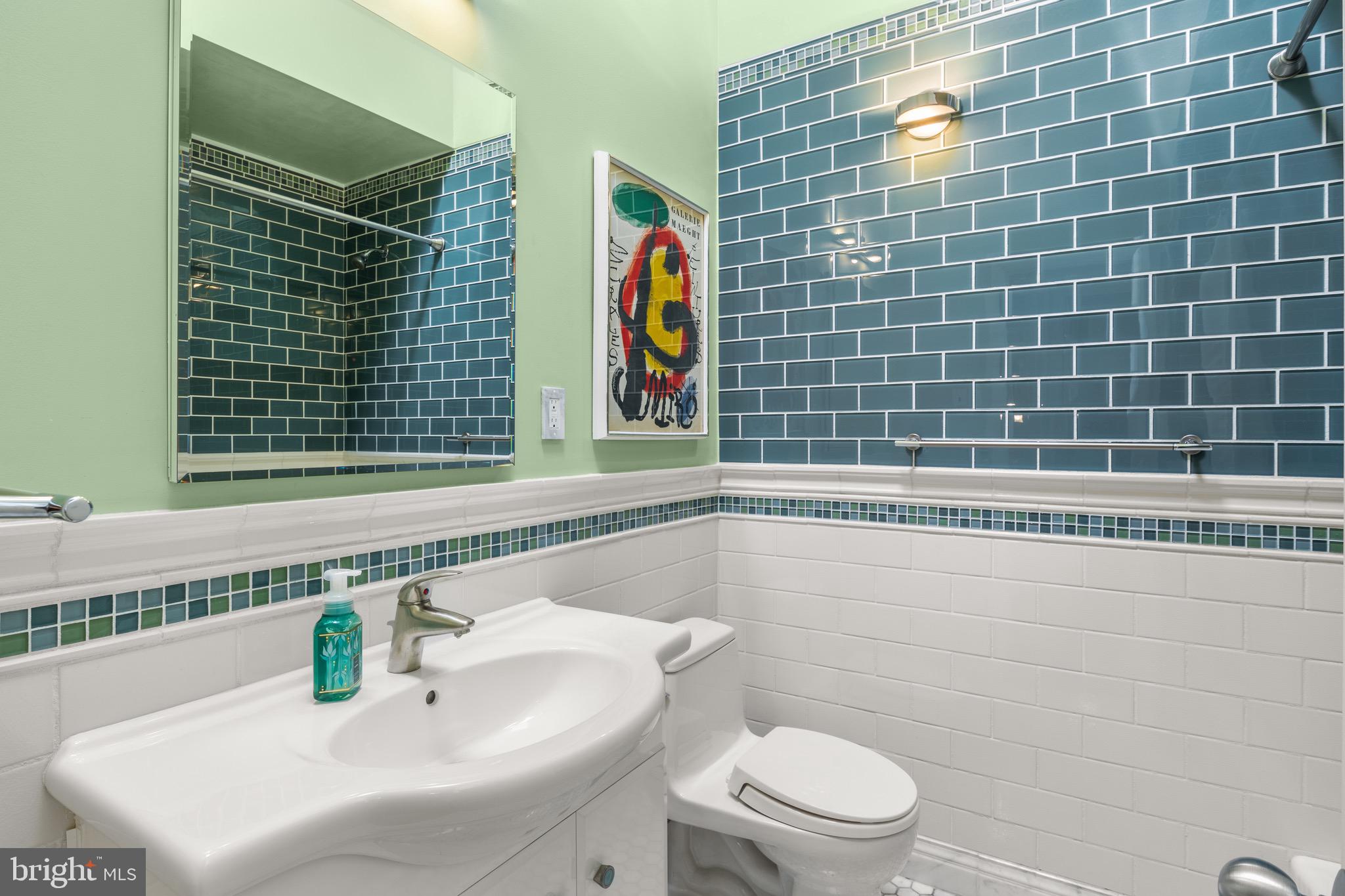 WILDWOOD MANOR - Residential